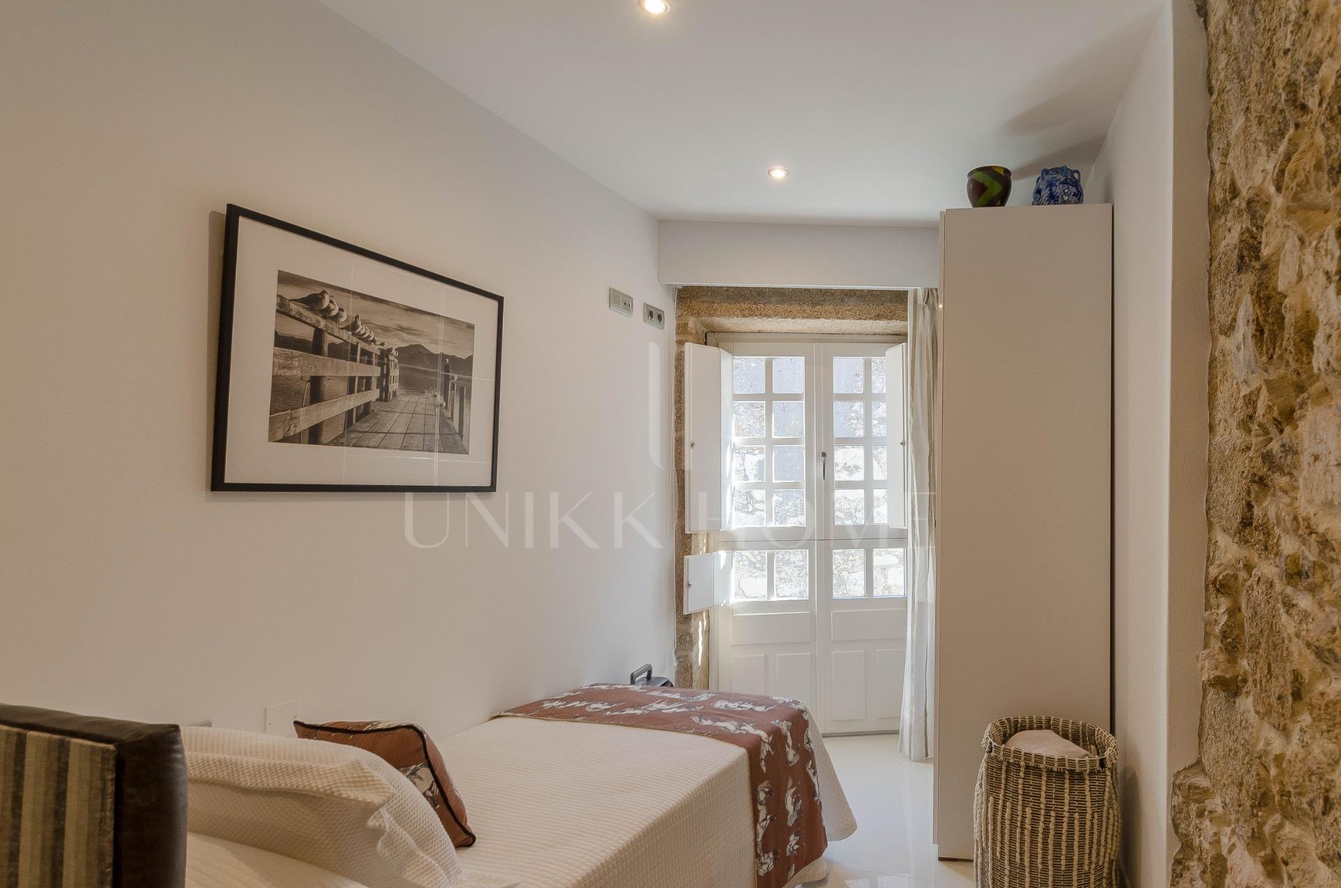 UNIQUE HOUSE IN THE OLD CITY