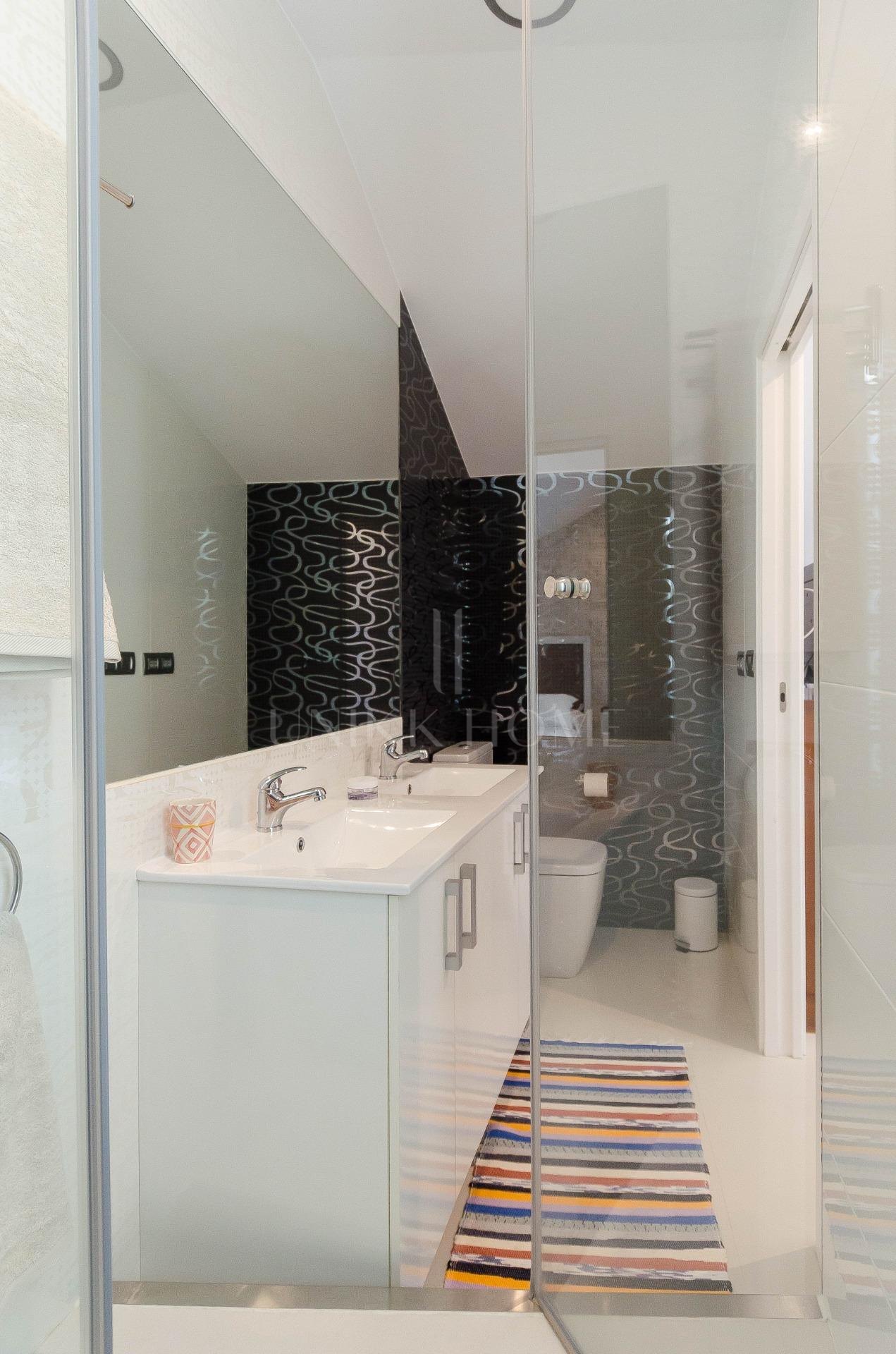 UNIQUE HOUSE IN THE OLD CITY