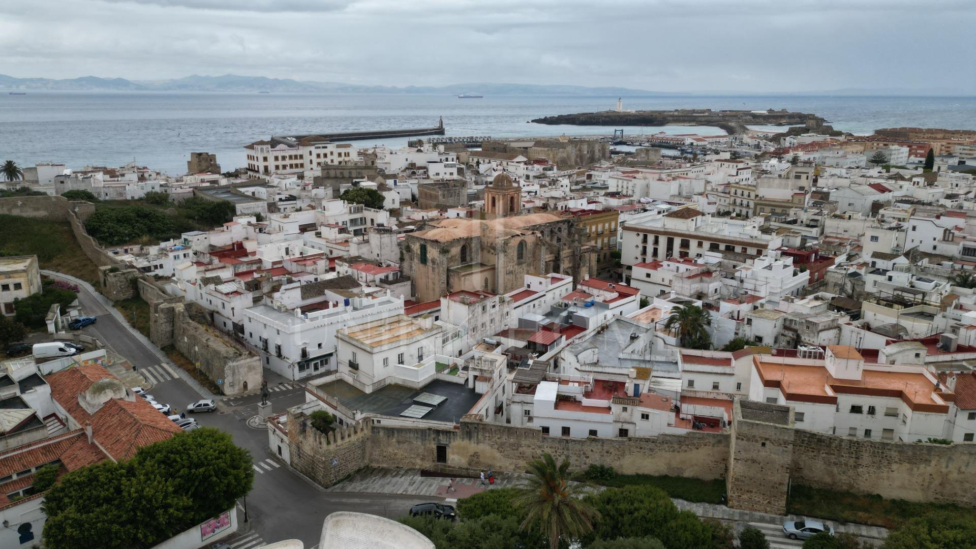 HOUSE IN THE HISTORIC CENTER OF TARIFA ON THE MEDIEVAL WALL.