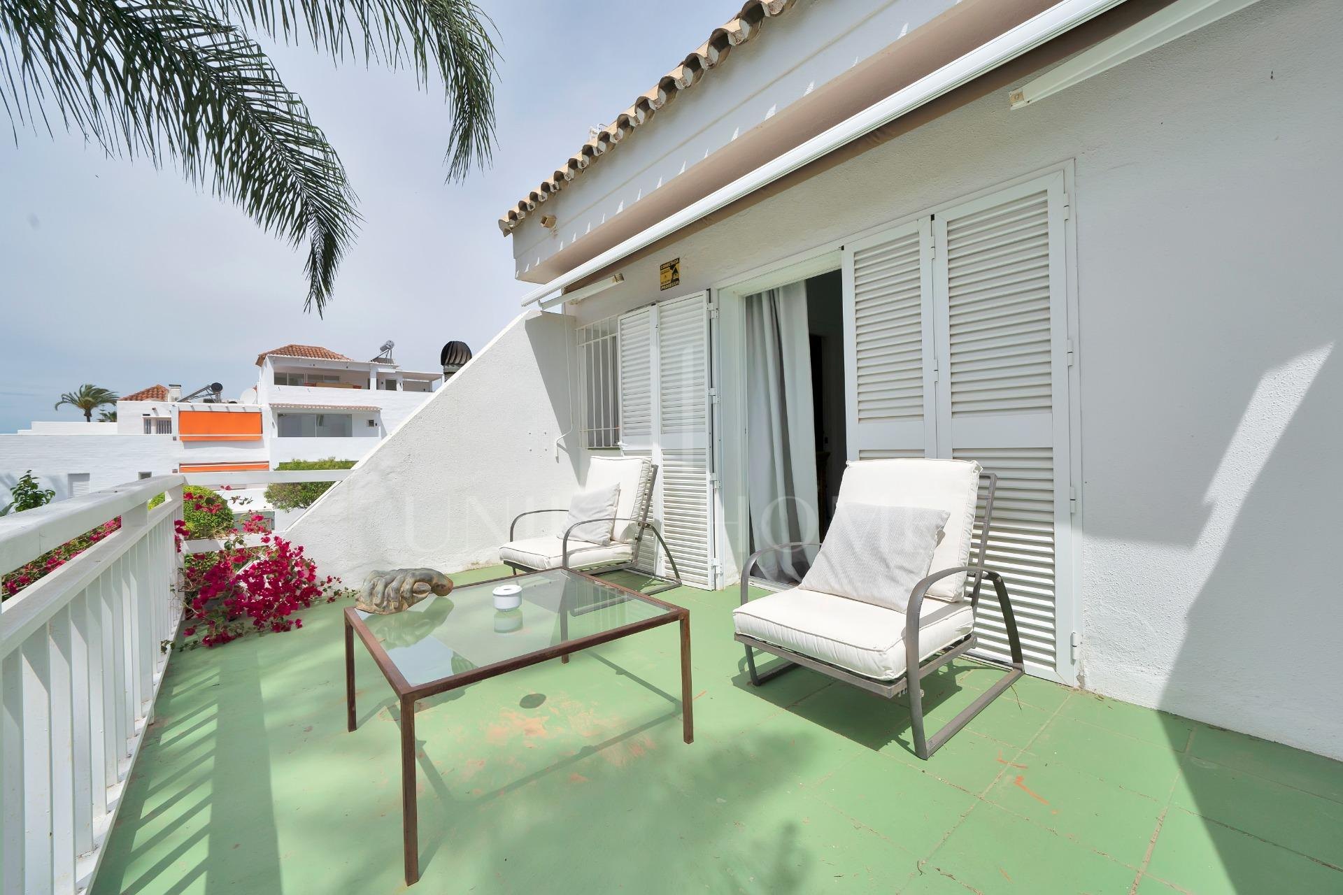 New on the Market! Semi-detached house in Nagüeles – 4 bedrooms, perfect for families. Ideal renovation project.