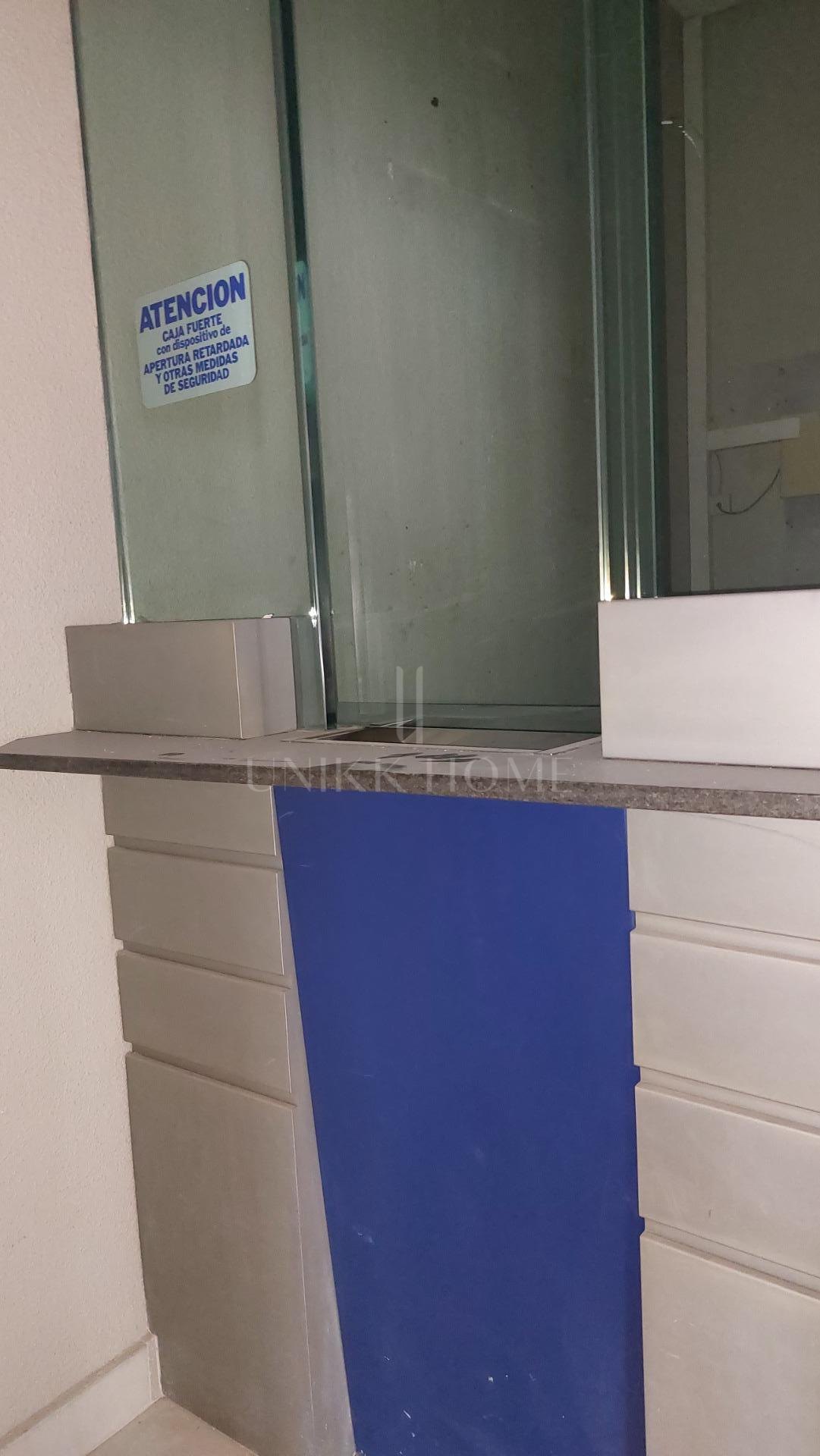 Venta de Local comercial en Av. Severo Ochoa