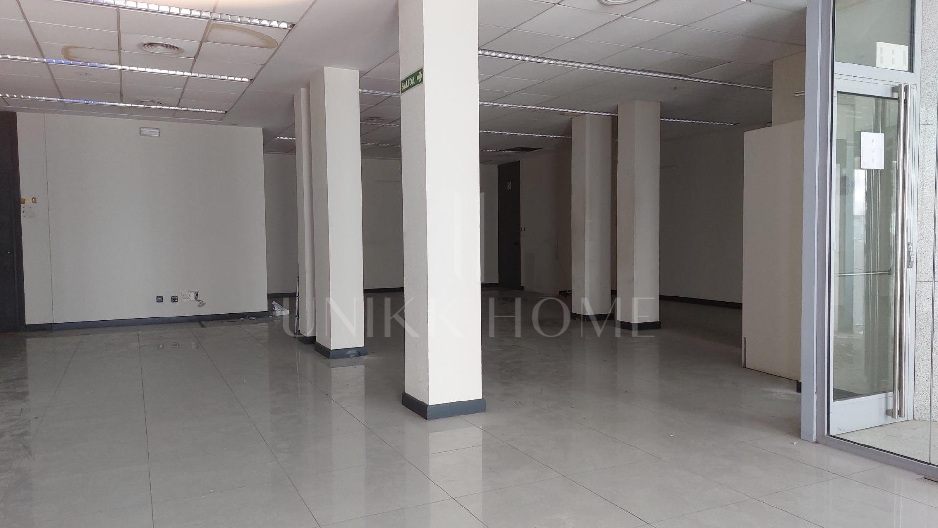 Venta de Local comercial en Av. Severo Ochoa