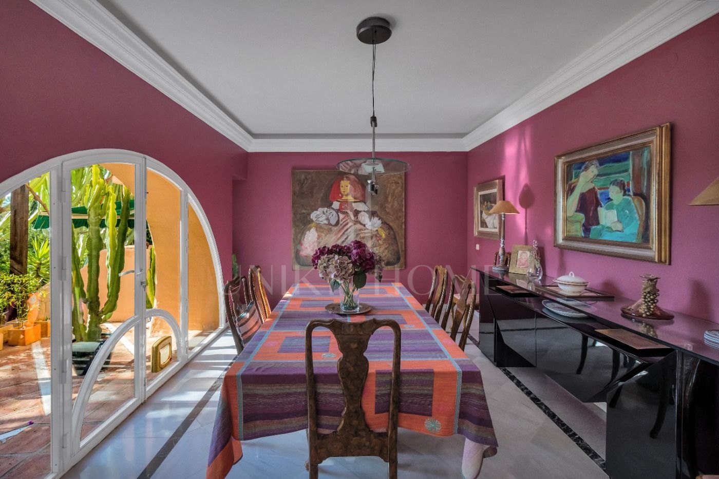 Oportunidad de Inversión, dos casas “hermanas” con gran jardín en Atalaya Golf, Estepona