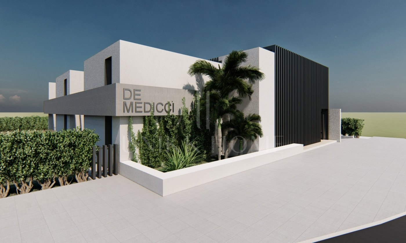 Restaurant and Plot with Project for a Business Center in El Pilar – El Paraíso, Estepona