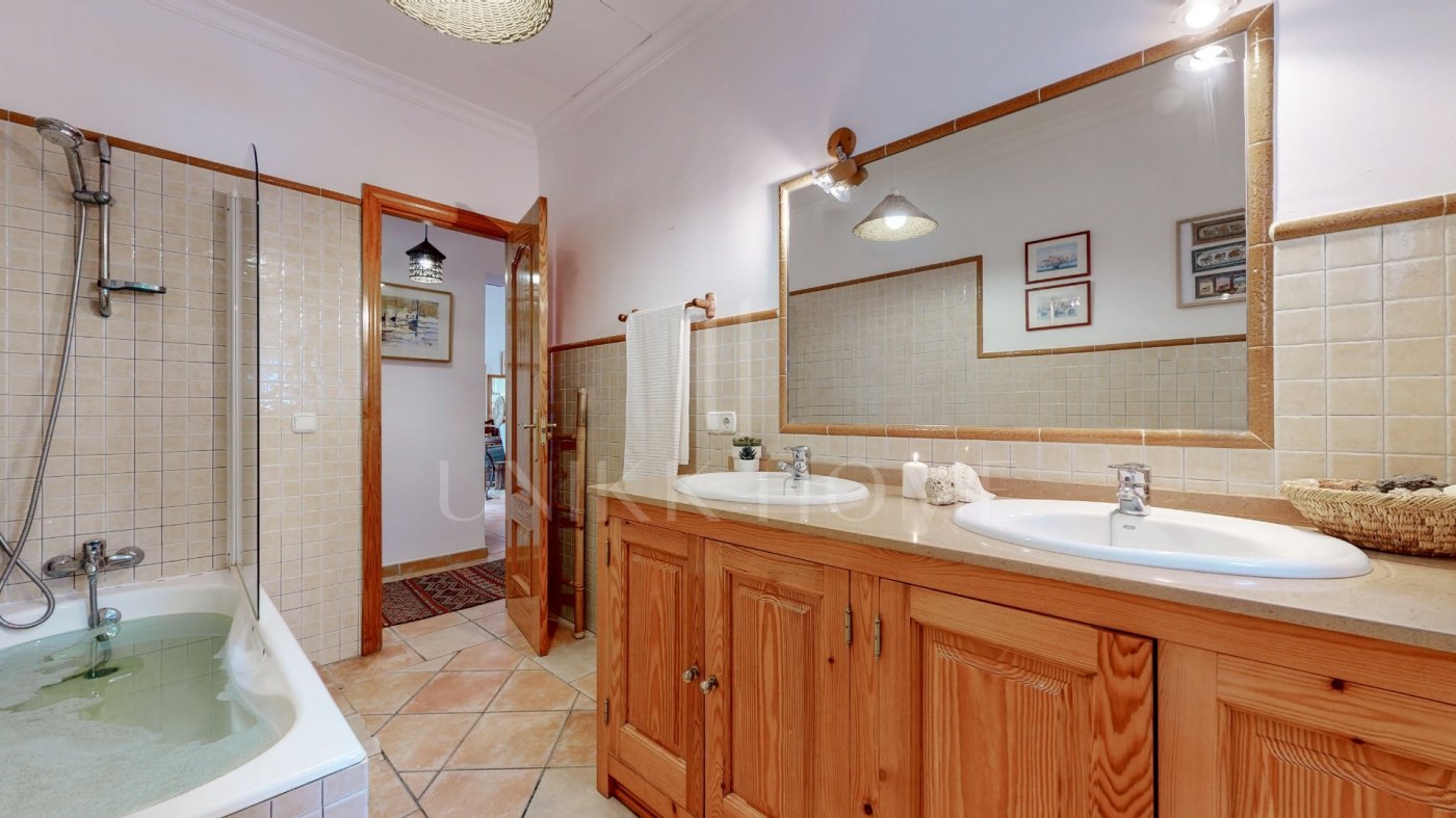 Propiedad de campo (caballos) 6 dorm muy cerca de Sotogrande.