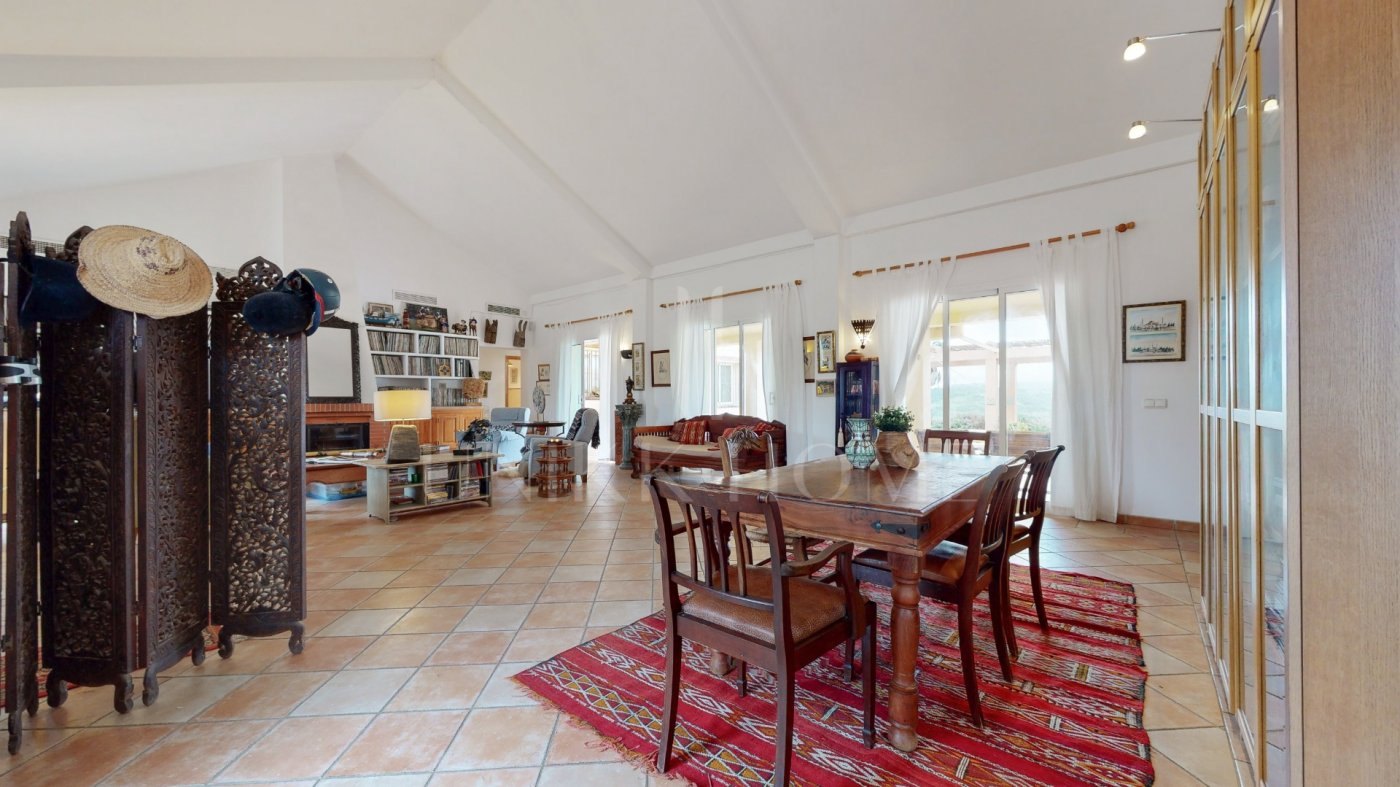 Propiedad de campo (caballos) 6 dorm muy cerca de Sotogrande.