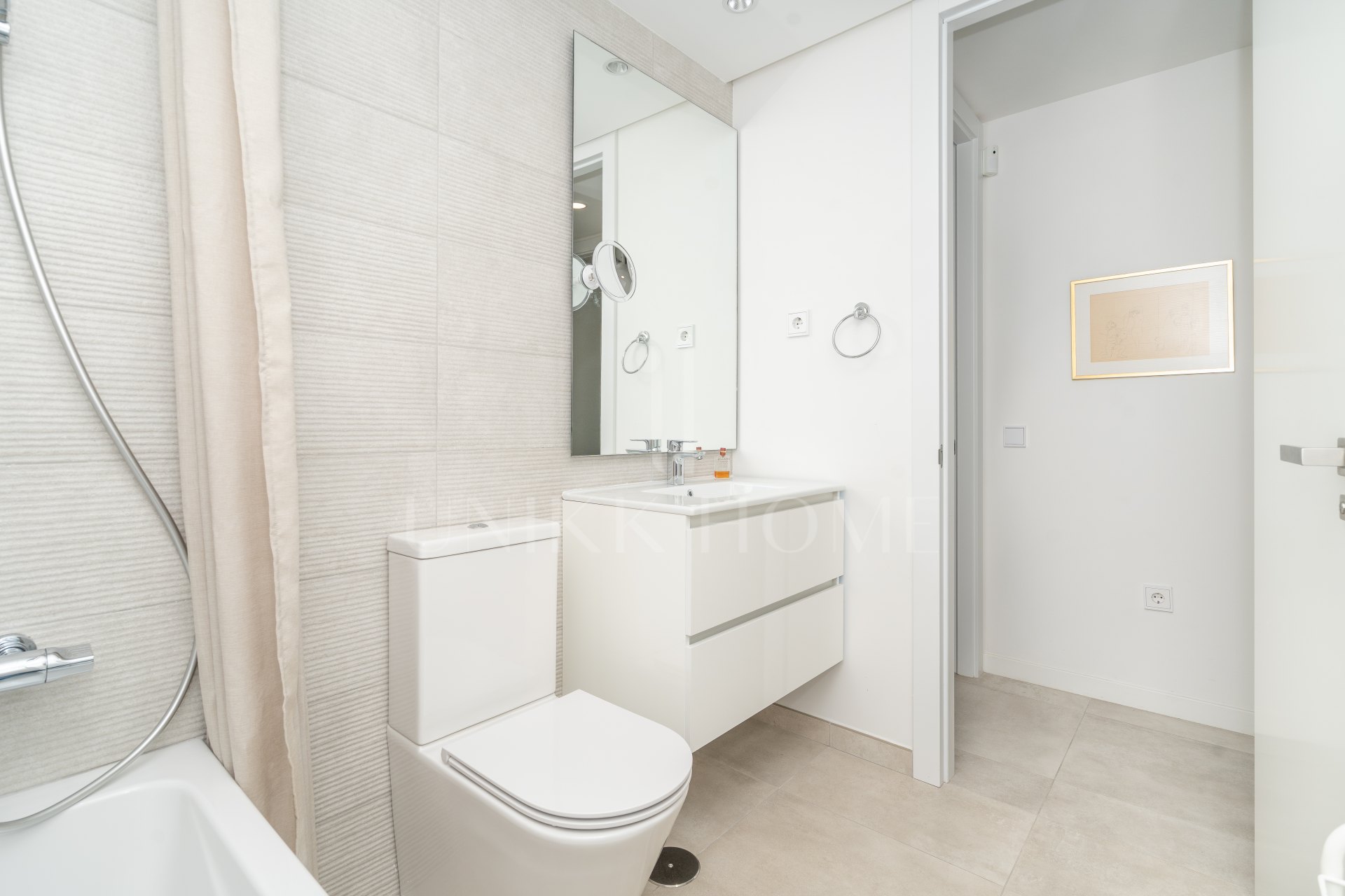 Exclusive penthouse with sea and mountain views in a unique and privileged location!!!