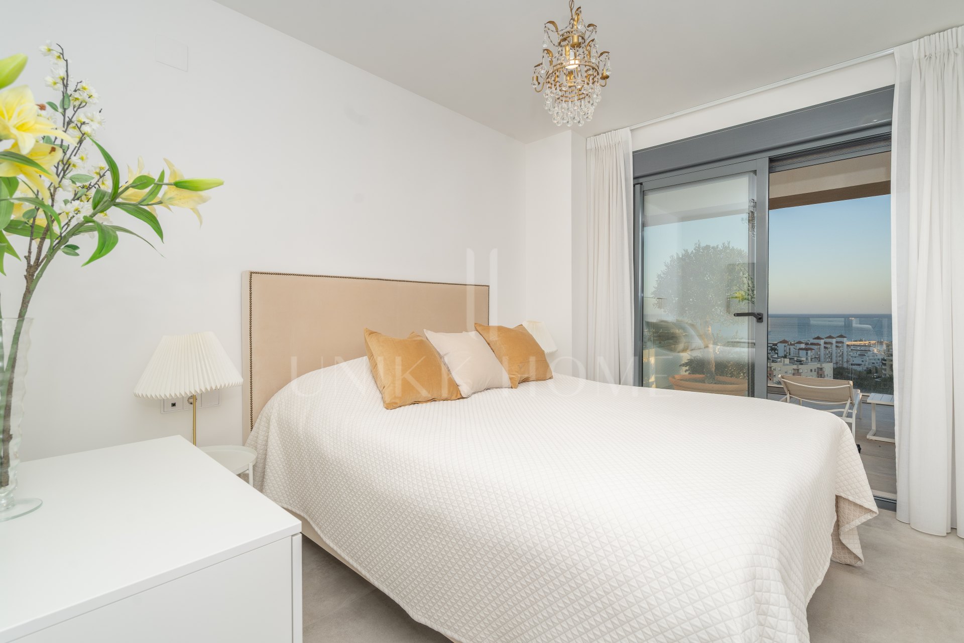 Exclusive penthouse with sea and mountain views in a unique and privileged location!!!