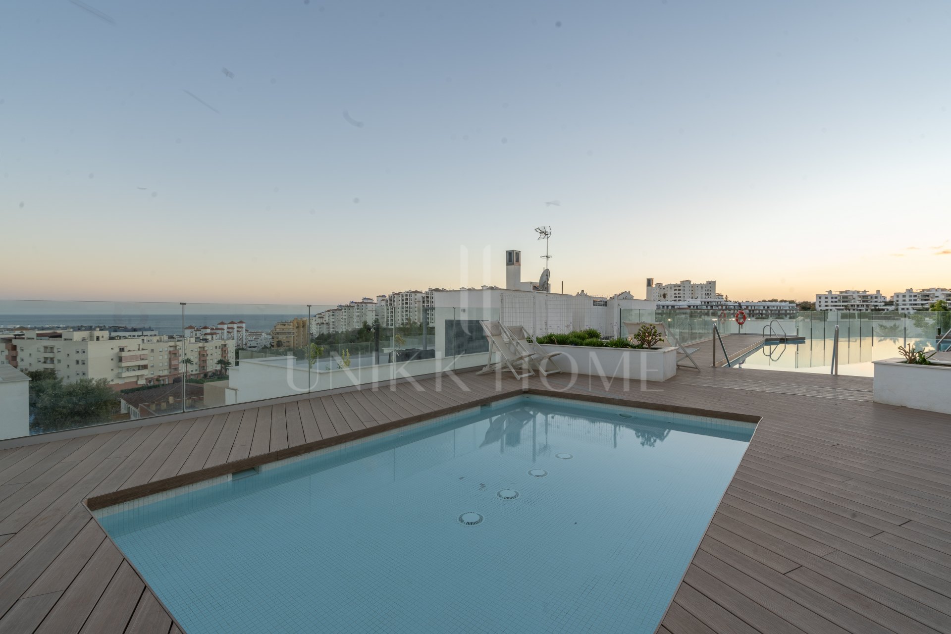 Exclusive penthouse with sea and mountain views in a unique and privileged location!!!