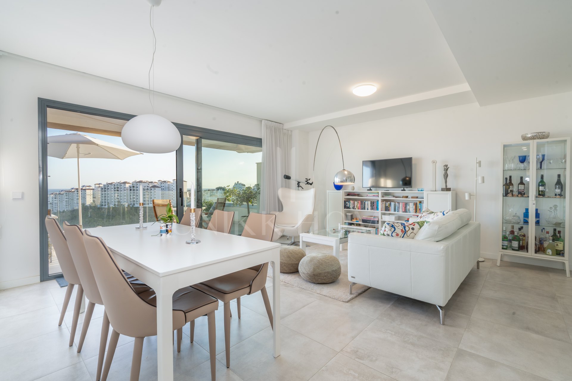 Exclusive penthouse with sea and mountain views in a unique and privileged location!!!