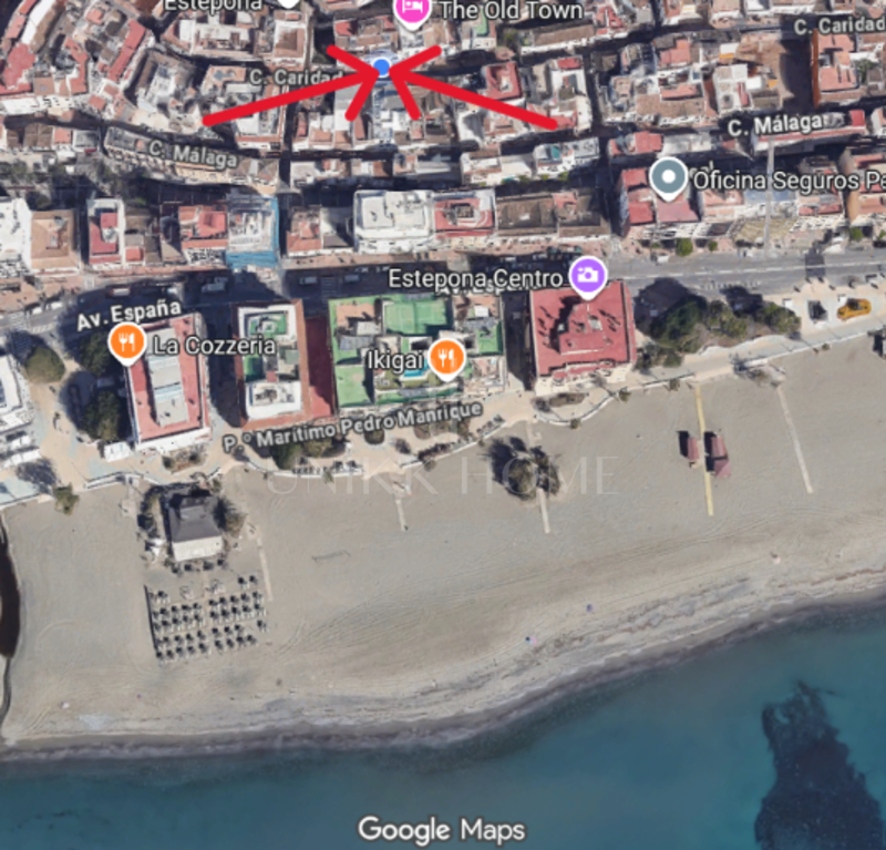 For Sale or Rent – Commercial Premises on Calle Caridad, Estepona