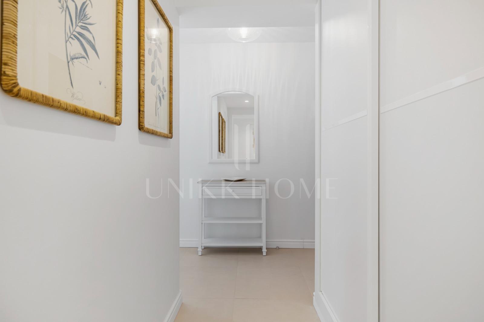 Oportunidad en Calle Real: piso reformado, amueblado y al lado del mar