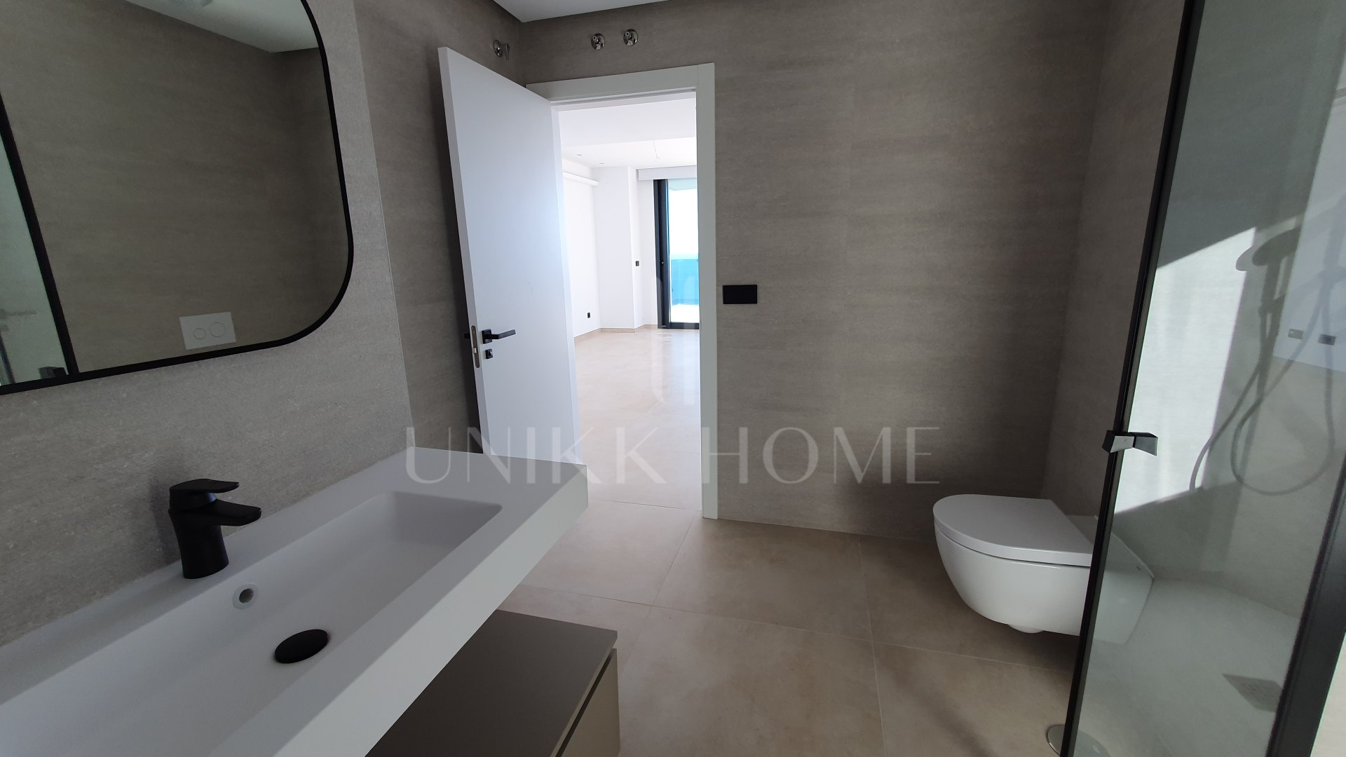 Espectacular Apartamento en Esquina con Vistas Panorámicas al Mar | Torre Sakura, Benidorm