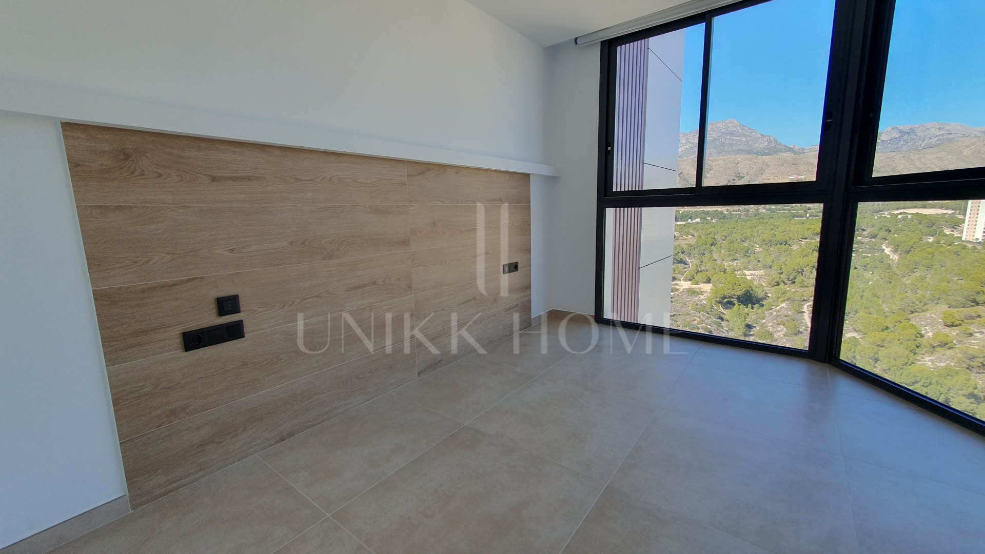 Espectacular Apartamento en Esquina con Vistas Panorámicas al Mar | Torre Sakura, Benidorm