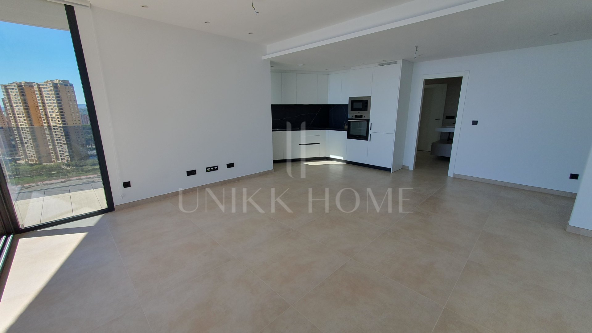 Espectacular Apartamento en Esquina con Vistas Panorámicas al Mar | Torre Sakura, Benidorm