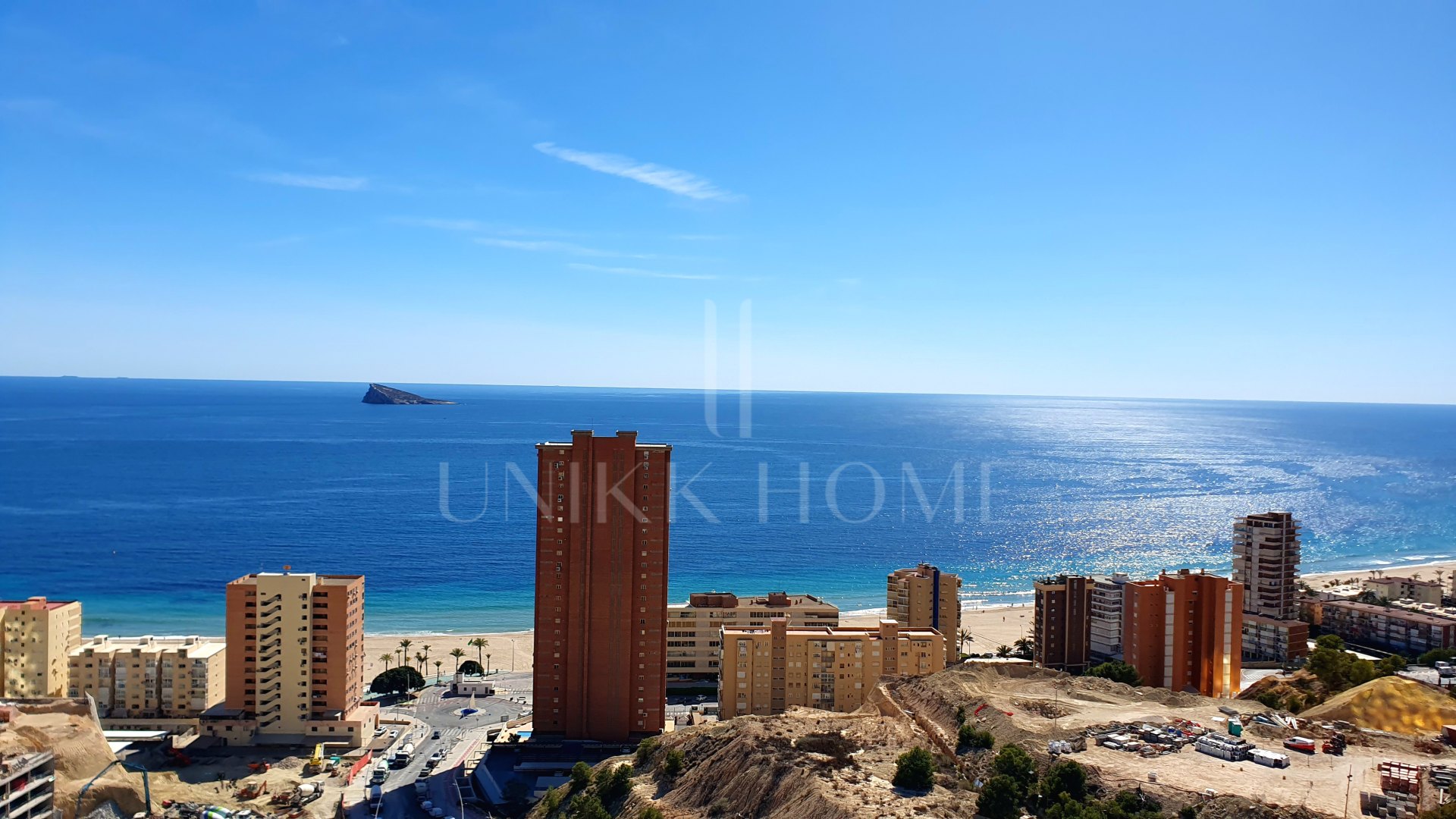 Espectacular Apartamento en Esquina con Vistas Panorámicas al Mar | Torre Sakura, Benidorm