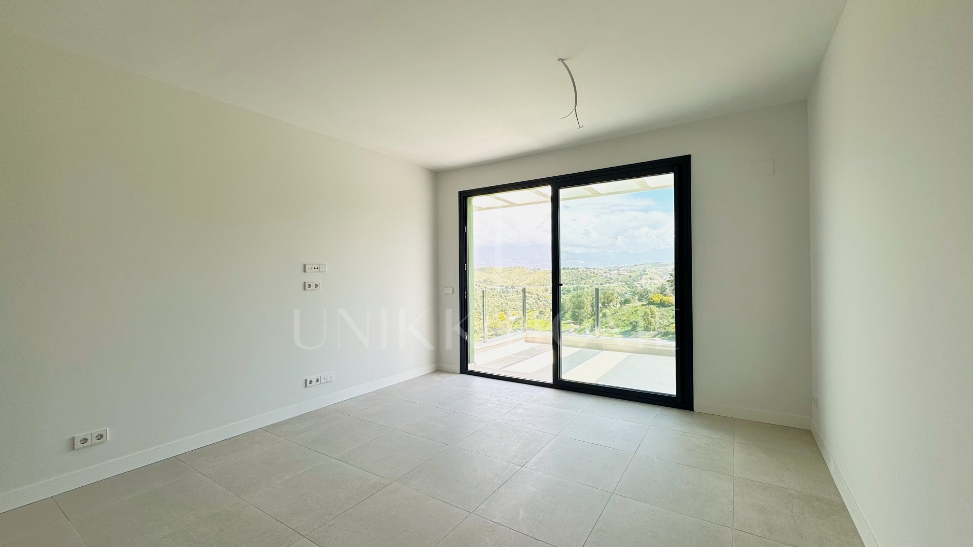 3-bedroom apartment with open golf views for €530,000 in La Cala de Mijas