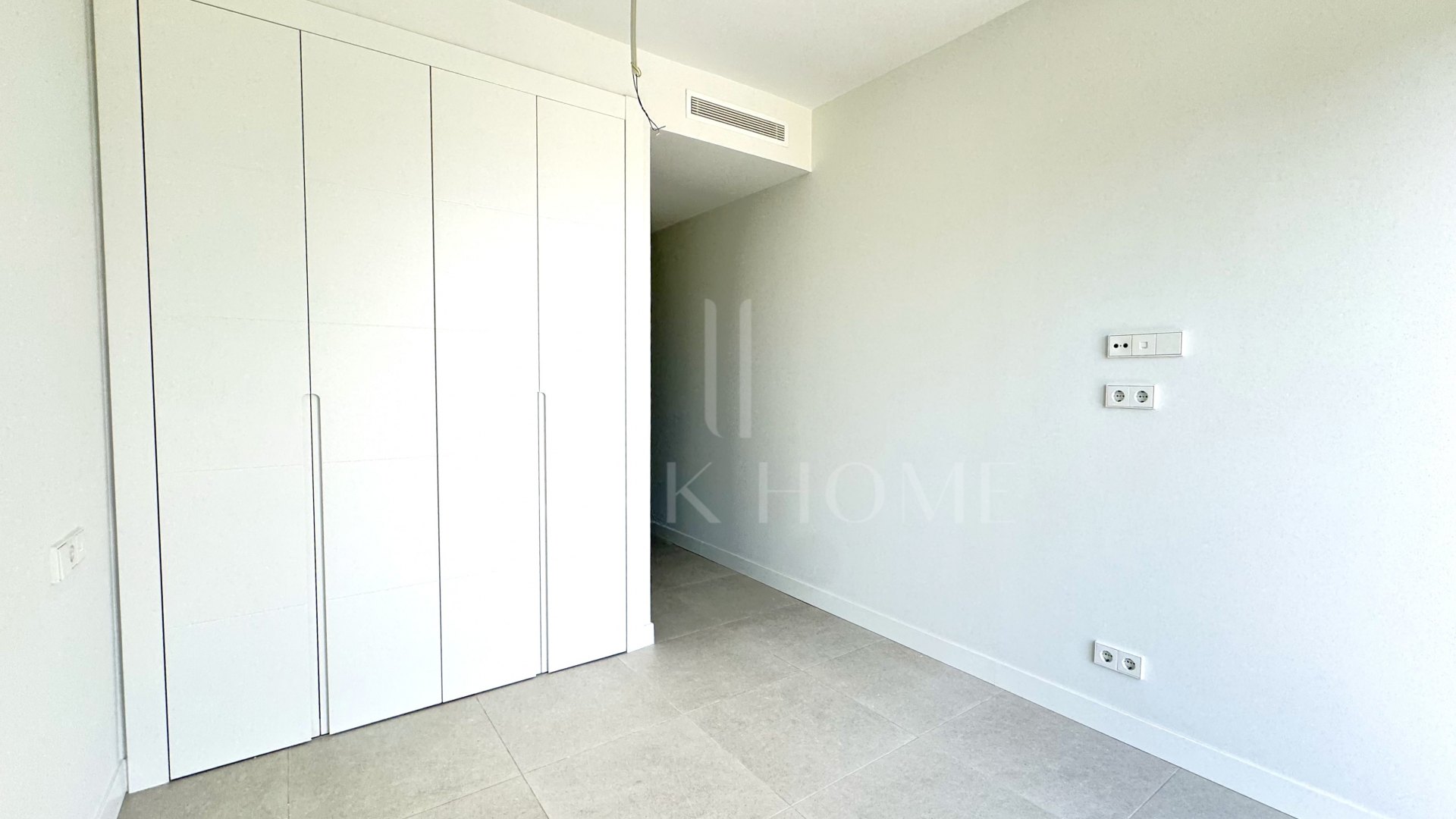 3-bedroom apartment with open golf views for €530,000 in La Cala de Mijas