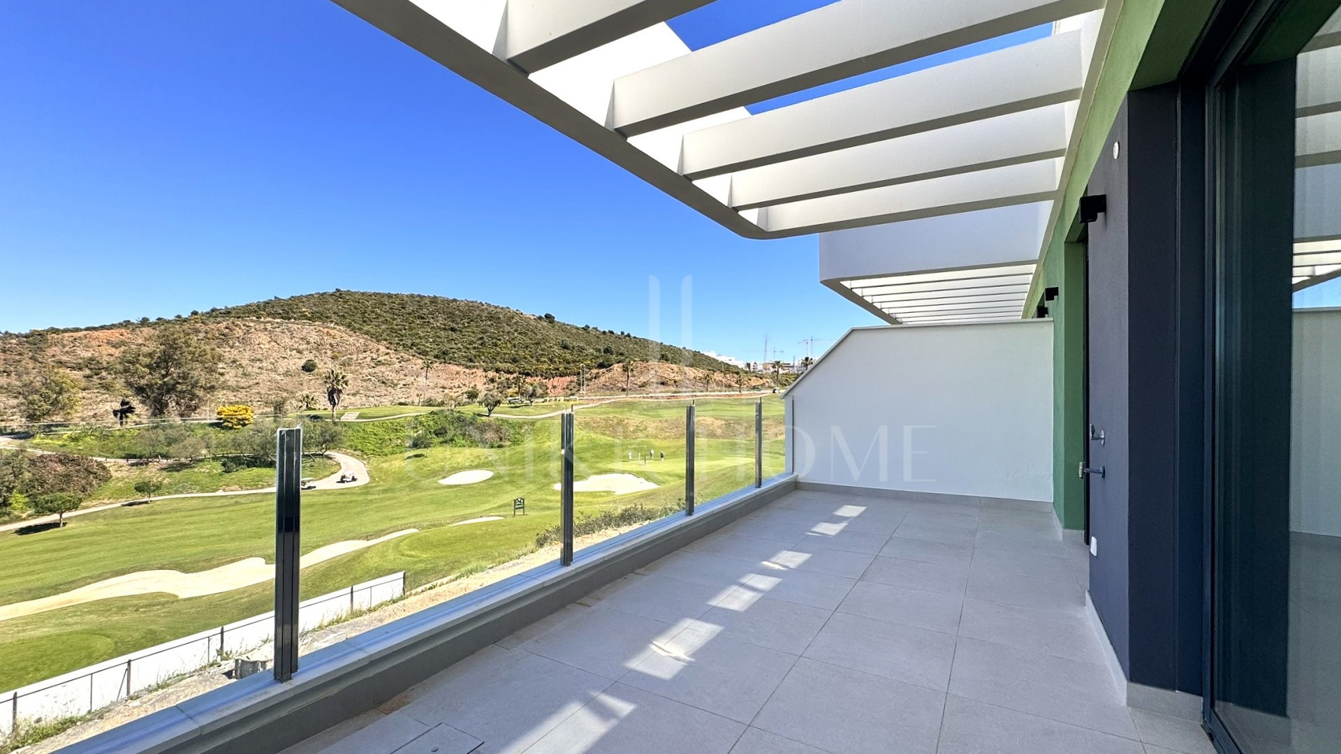 3-bedroom apartment with open golf views for €530,000 in La Cala de Mijas