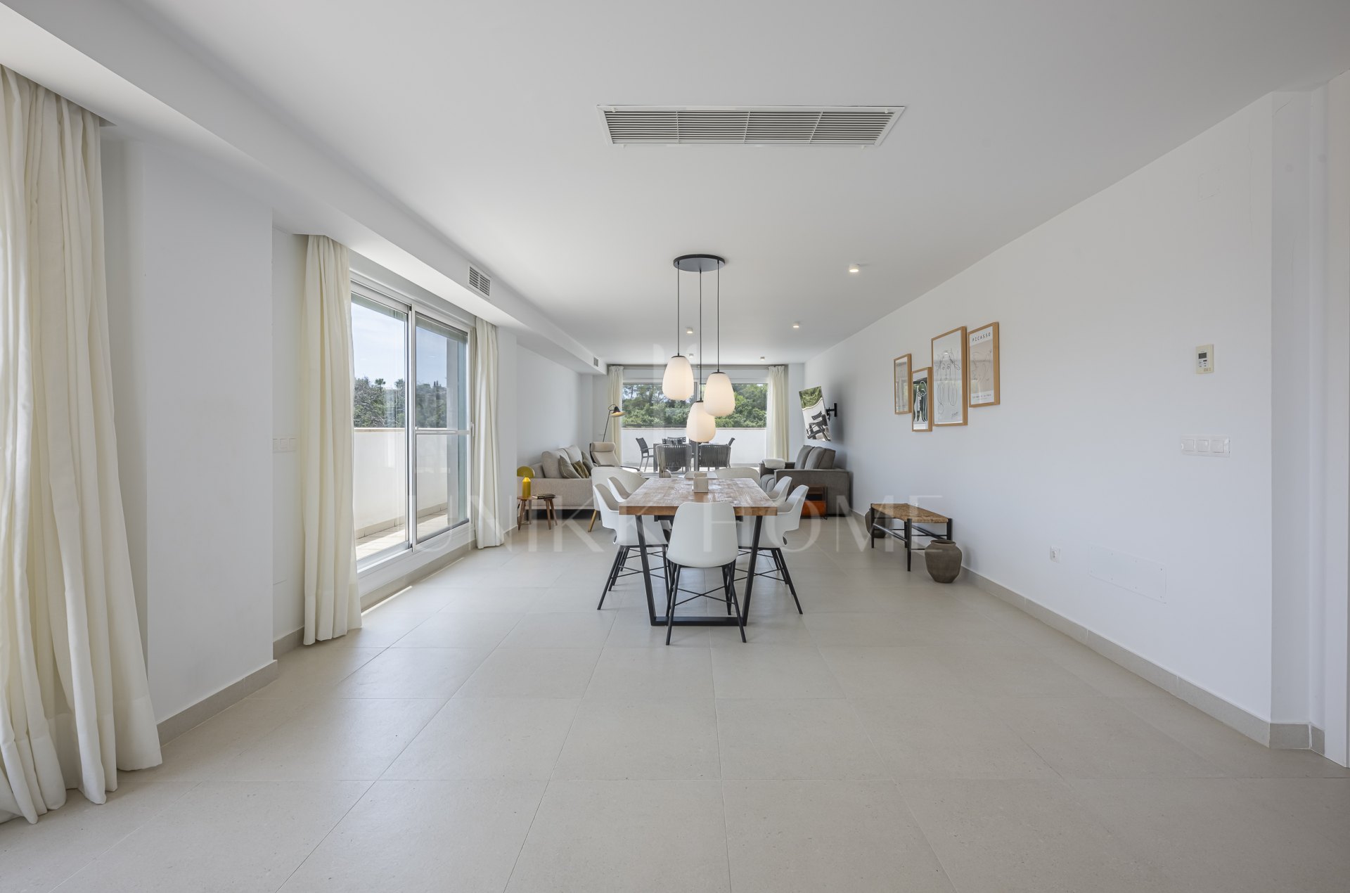 Contemporary 3 Bedroom Penthouse in Senda Chica, Sotogrande