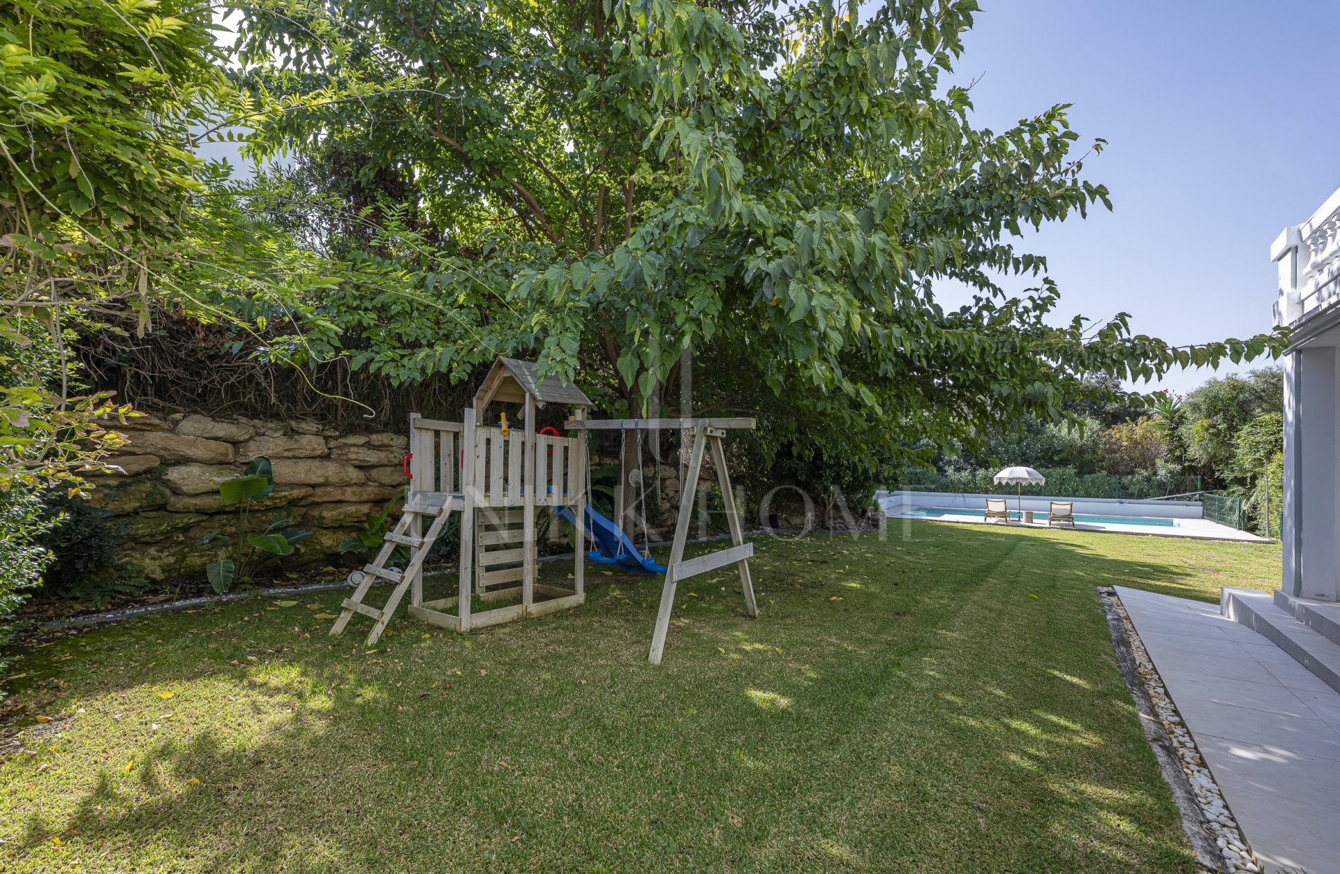 Contemporary Gated Family Home with Private Pool