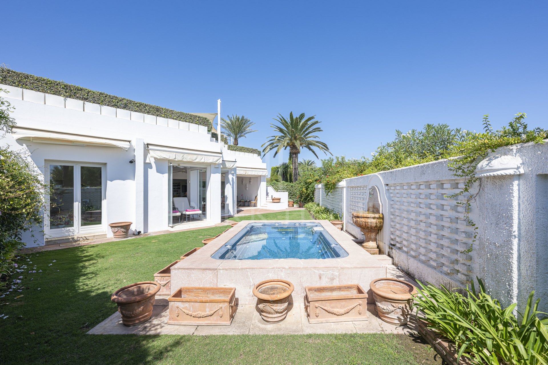 Sotogrande Beach Frontline – Exclusive Opportunity