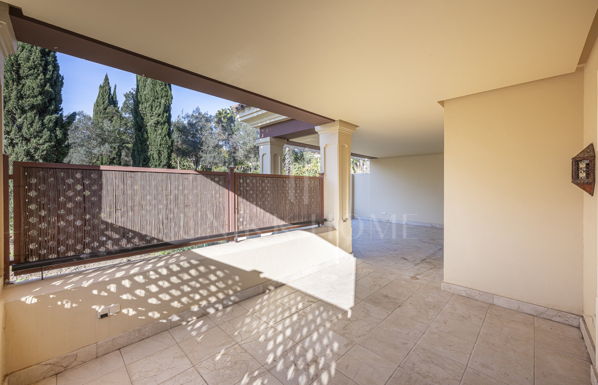 Precioso apartamento en planta baja en Avenida de los Cortijos