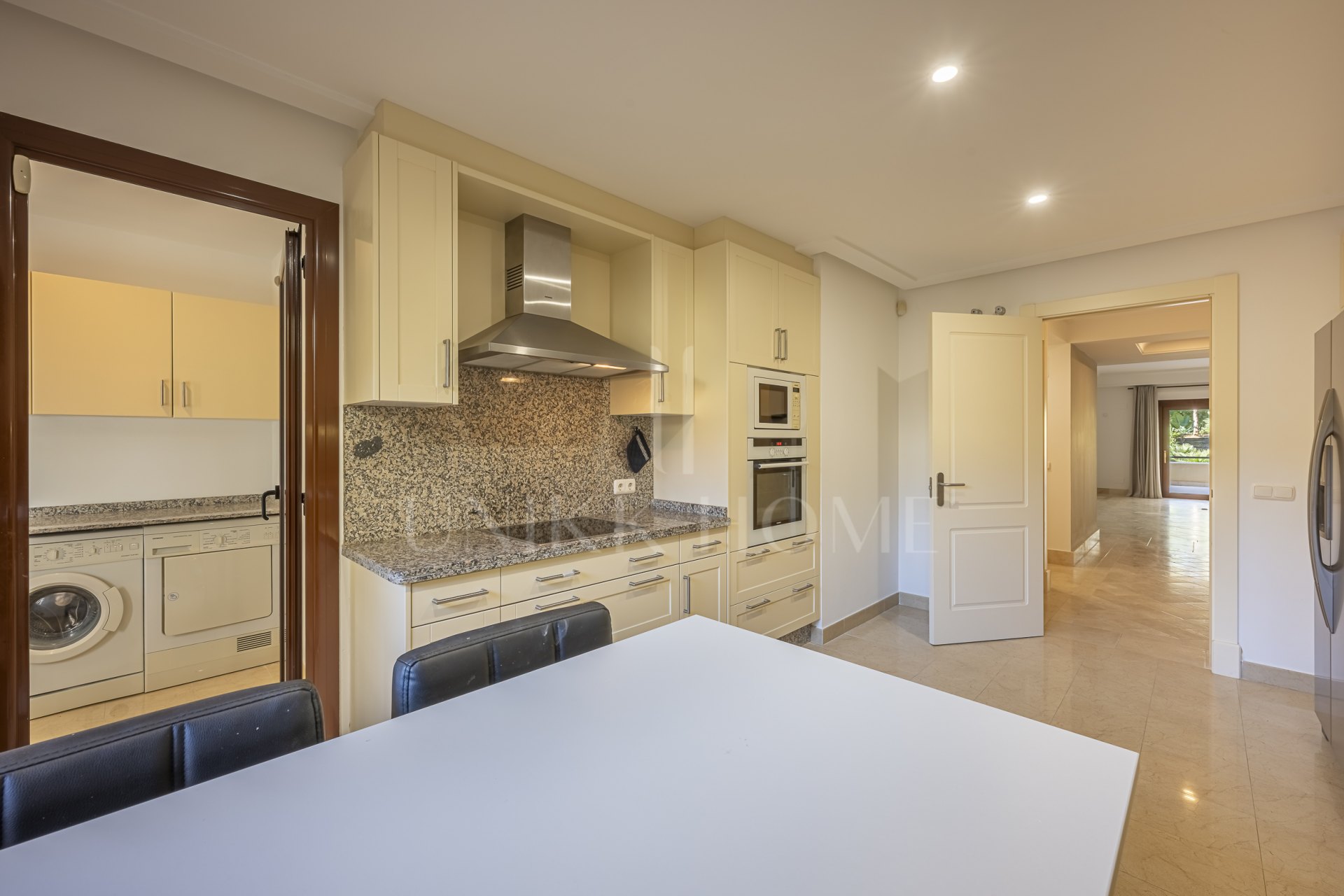 Precioso apartamento en planta baja en Avenida de los Cortijos