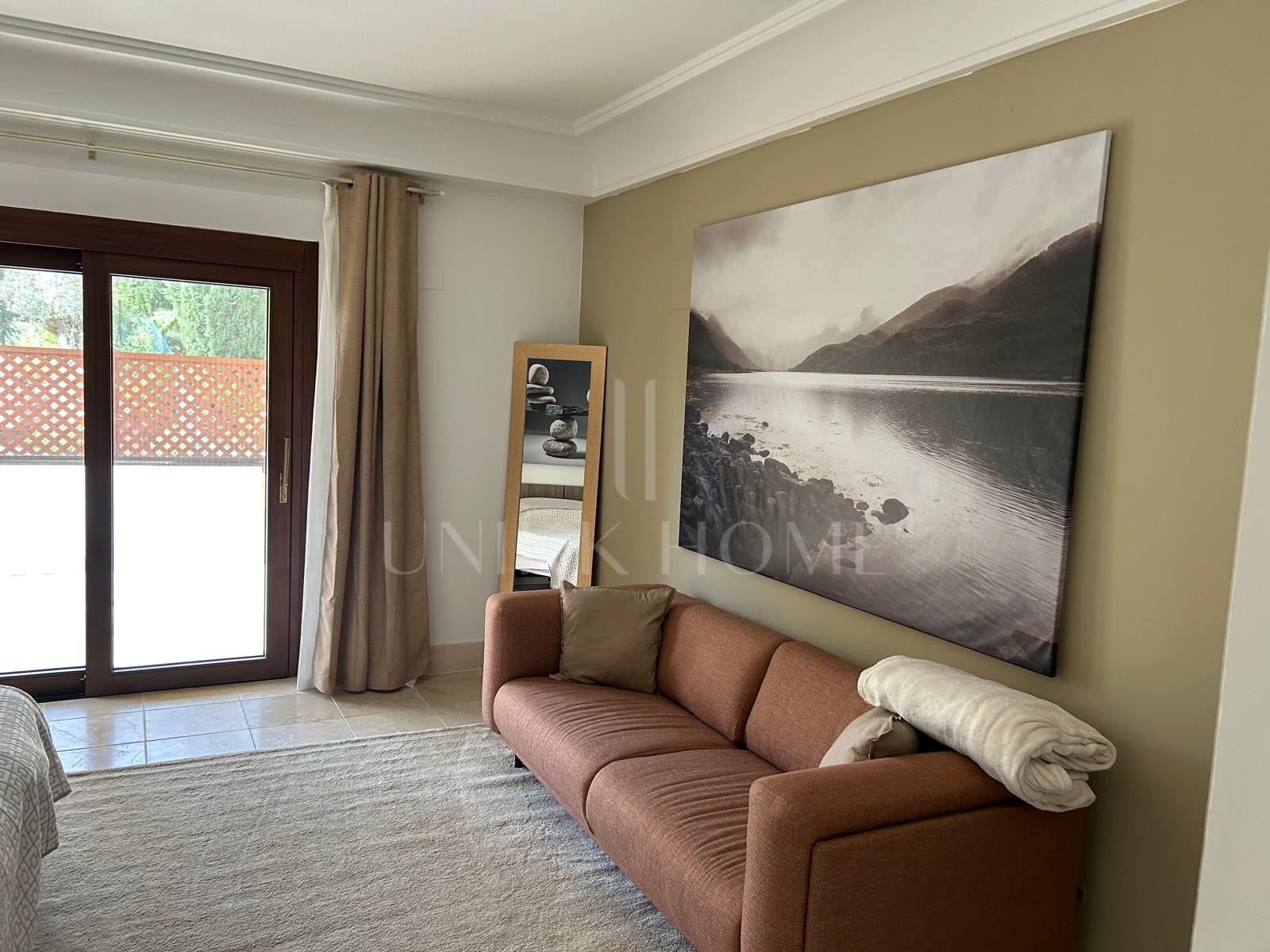 Beautiful ground floor apartment in Avenida de los Cortijos