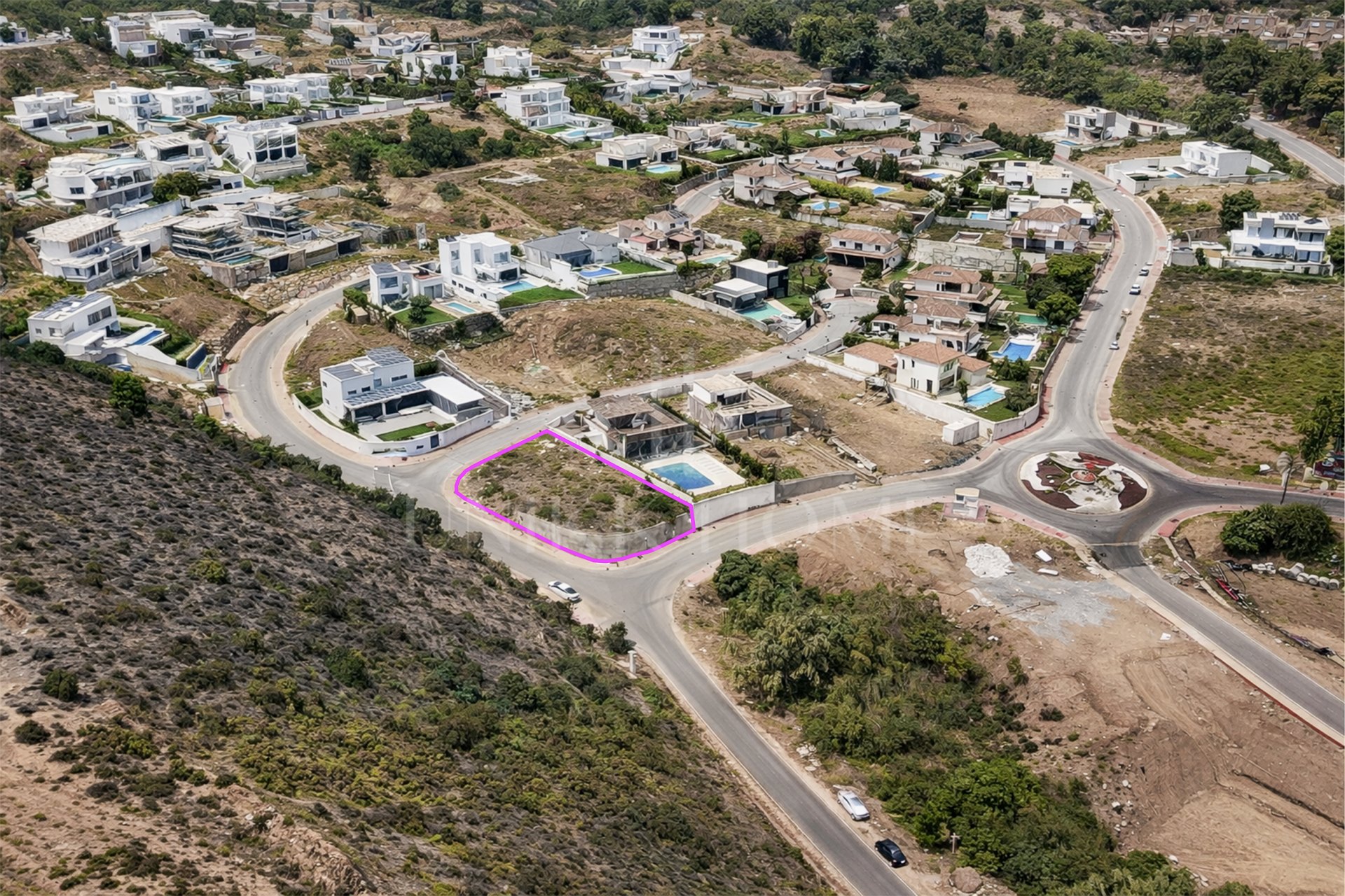 Corner plot Panoramic sea views near Higueron Resort