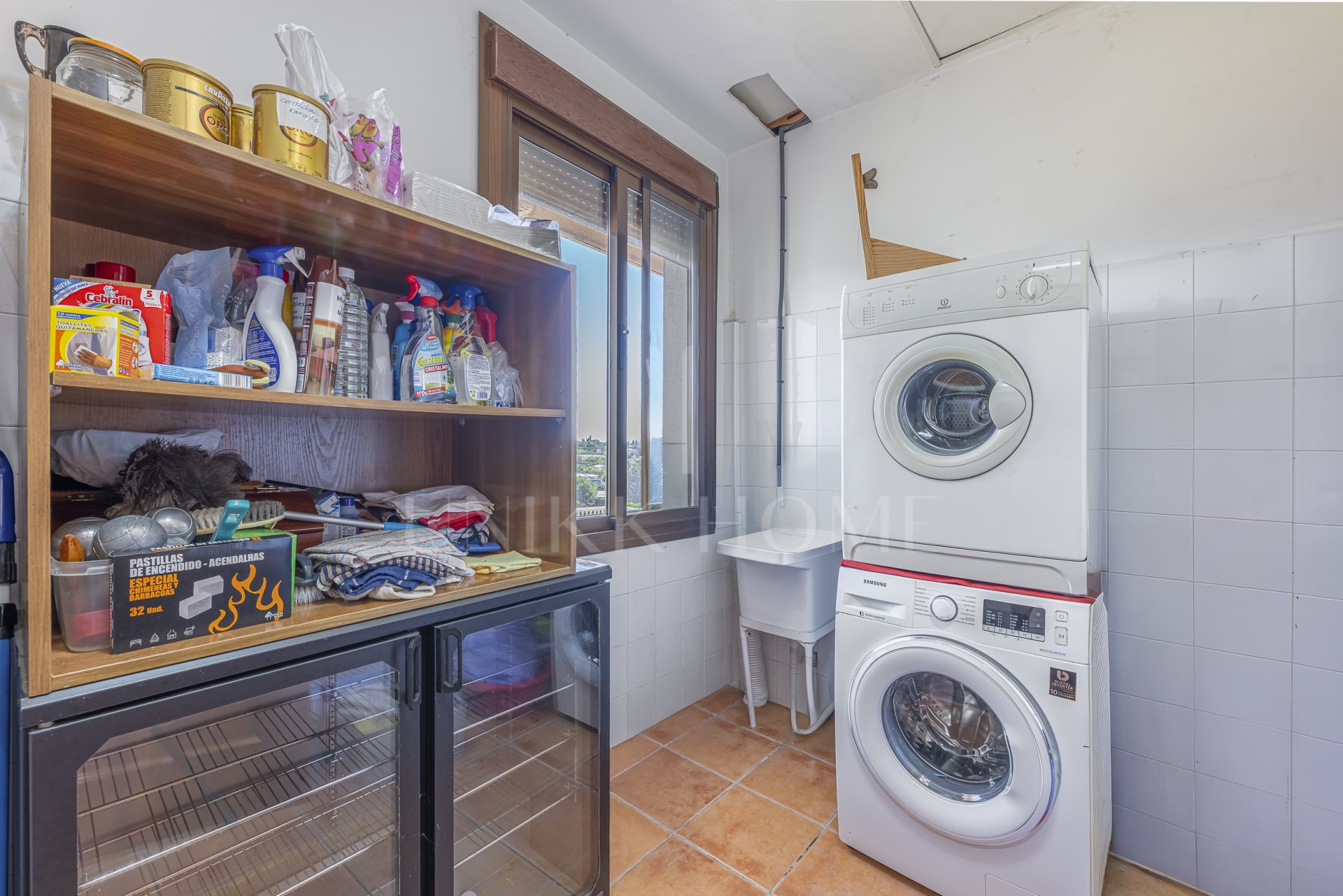 Exclusive Estate with views In El Padron