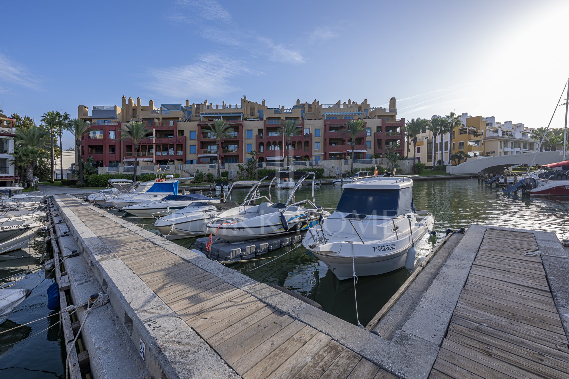Marina apartment with stunning Views