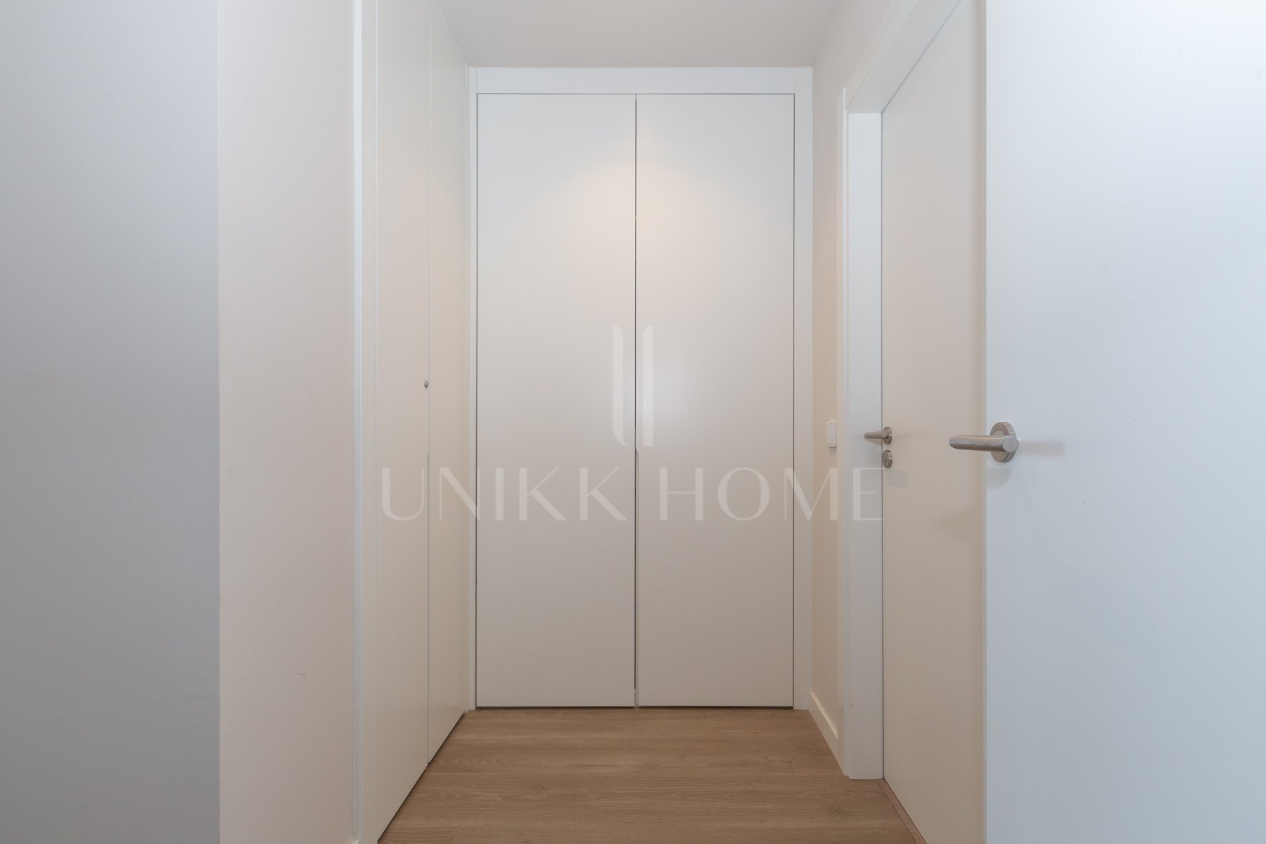 House in Wellingtonia development with private pool