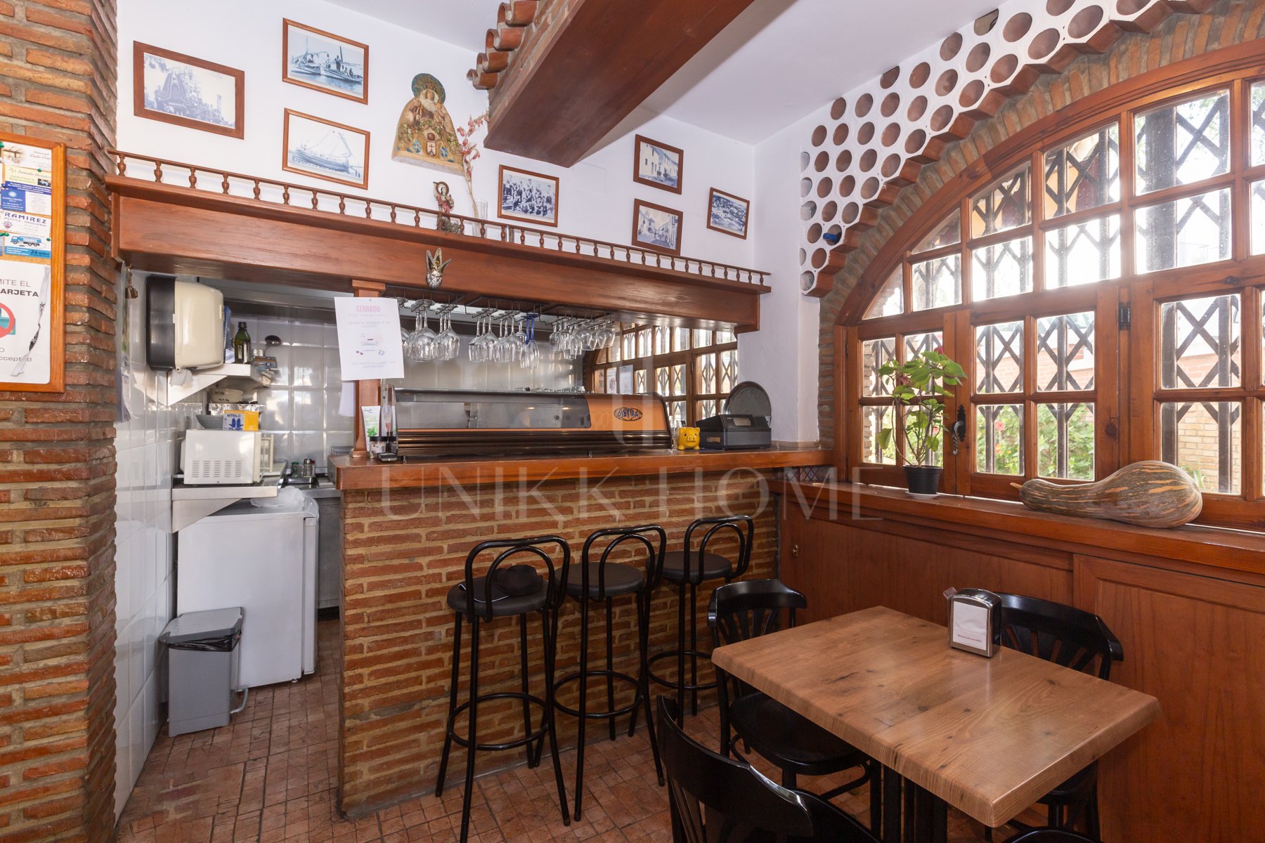 Local in Port of Estepona