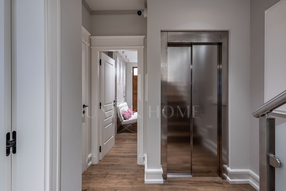 Exclusive newly built home in the heart of Granada
