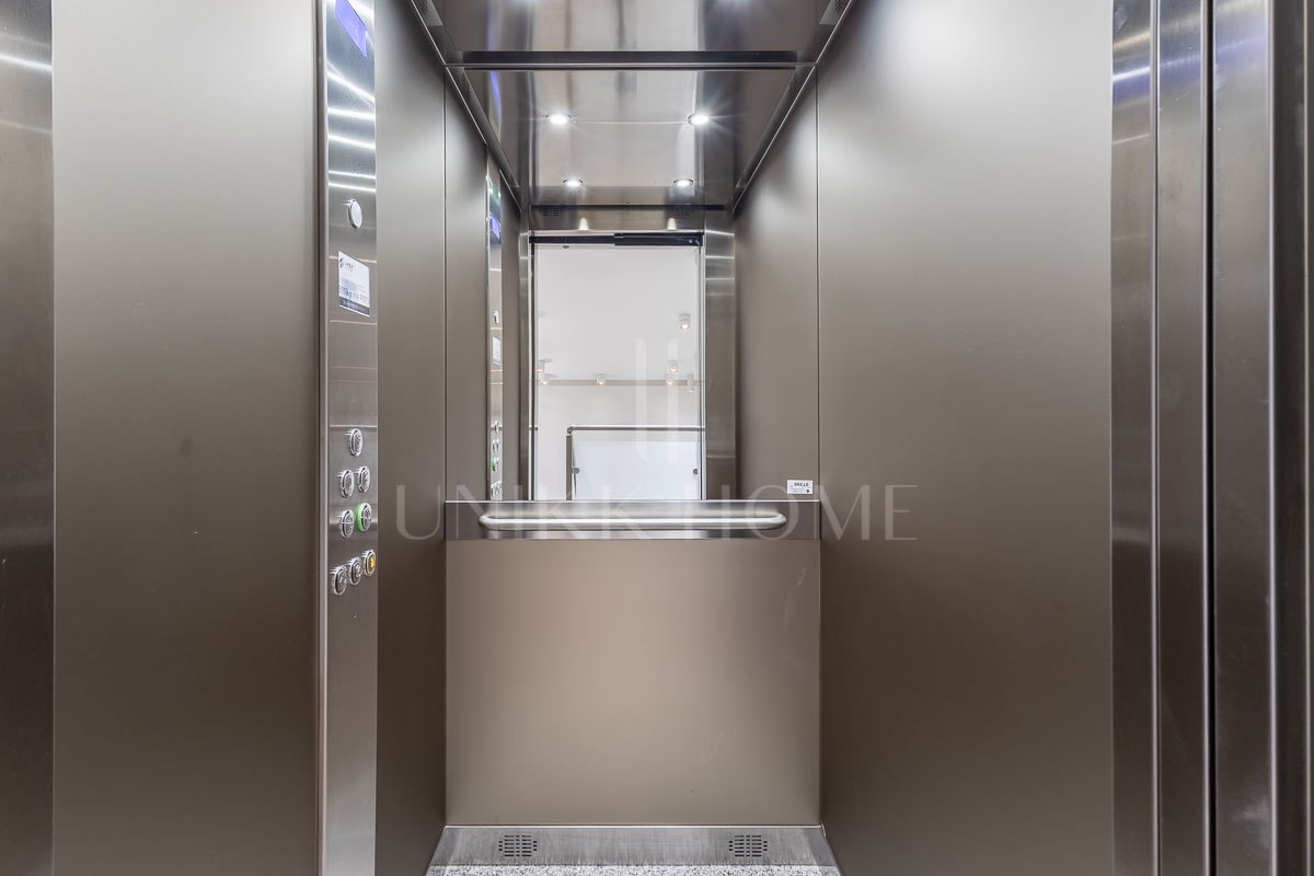 Exclusive newly built home in the heart of Granada
