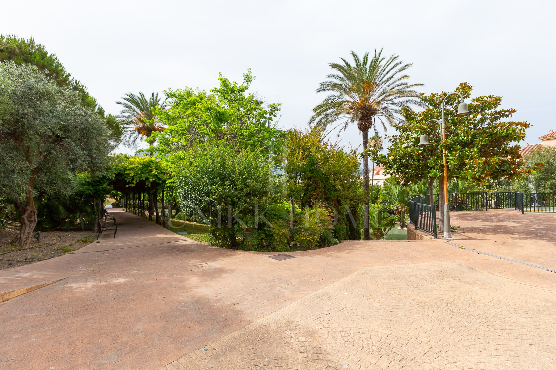 Spacious 3-bedroom home in Huerta Nueva, Estepona.