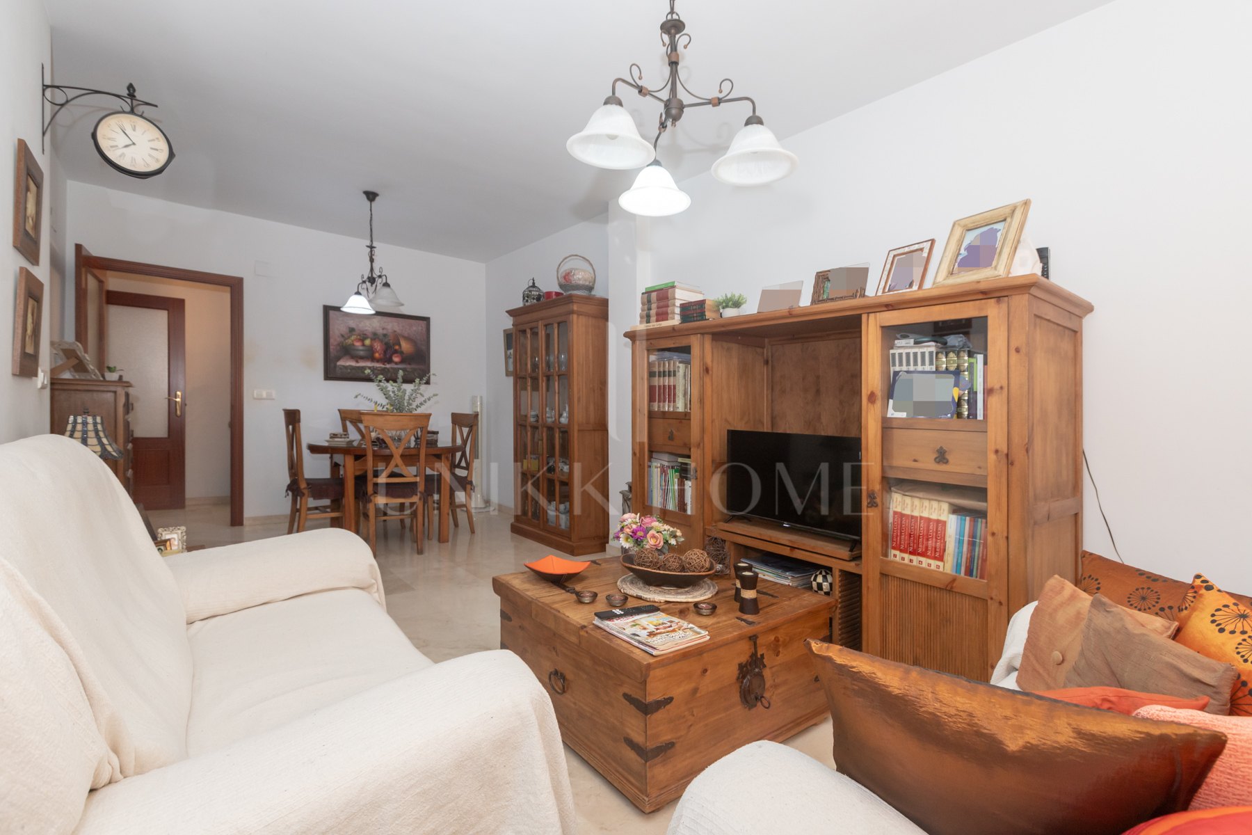 Spacious 3-bedroom home in Huerta Nueva, Estepona.