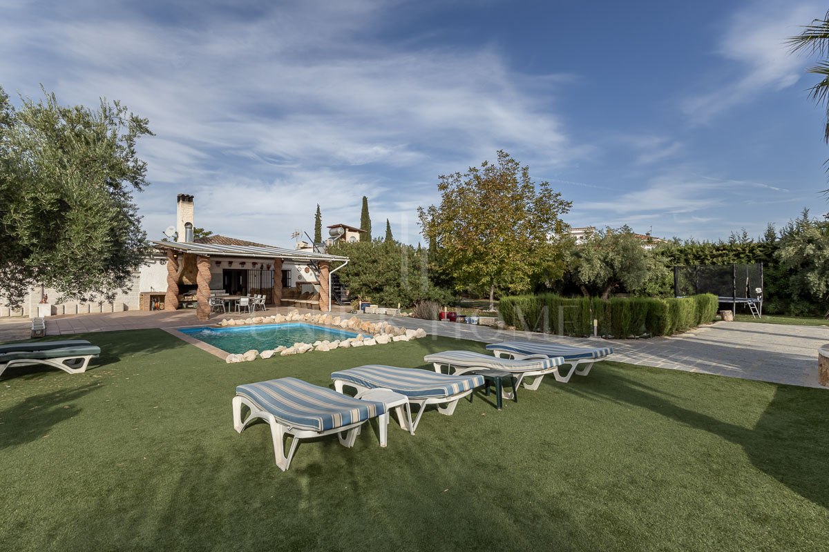 Rural house in operation in Capacena