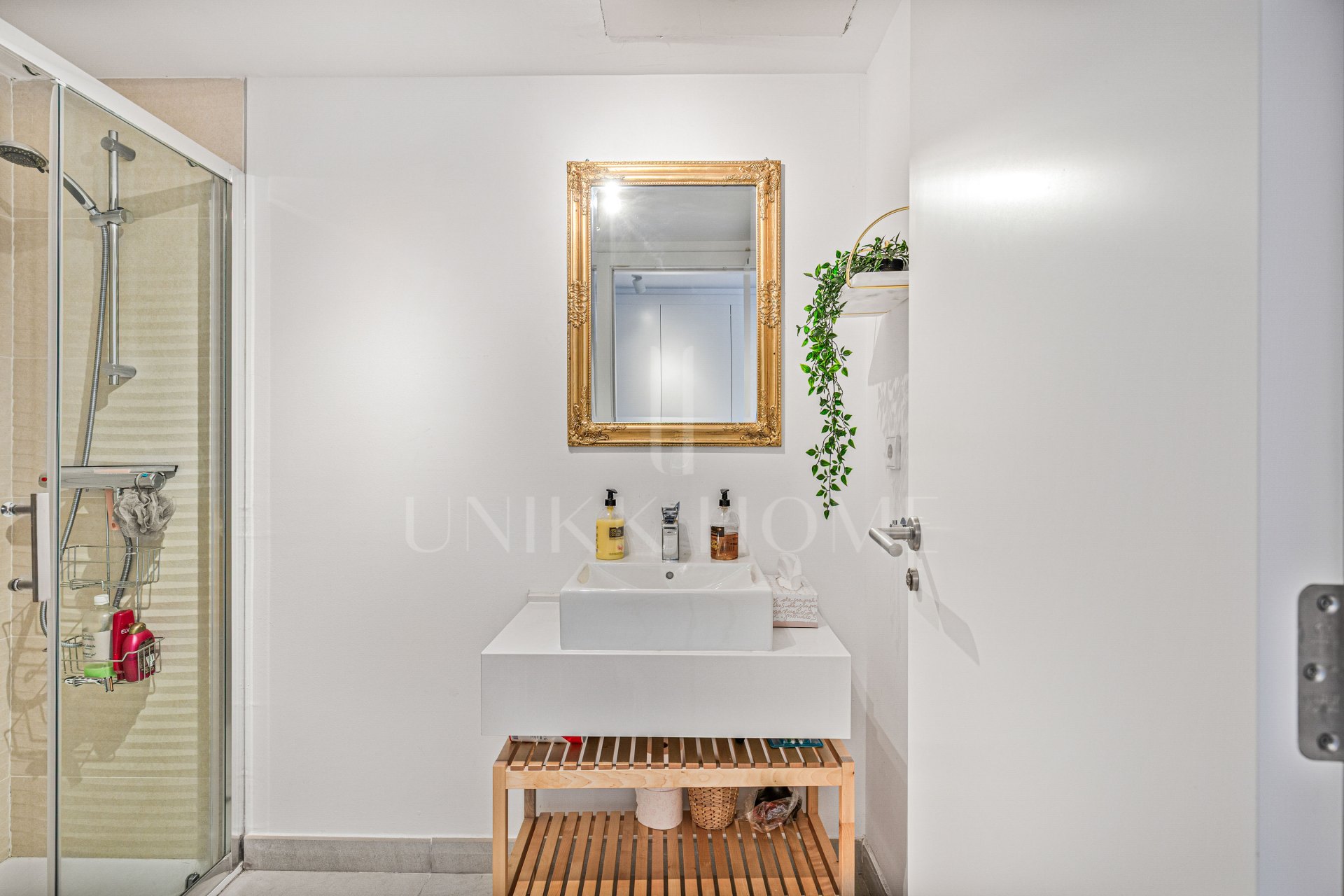 Fully furnished modern 3 Bedroom Duplex Penthouse with Sea Views in Estepona