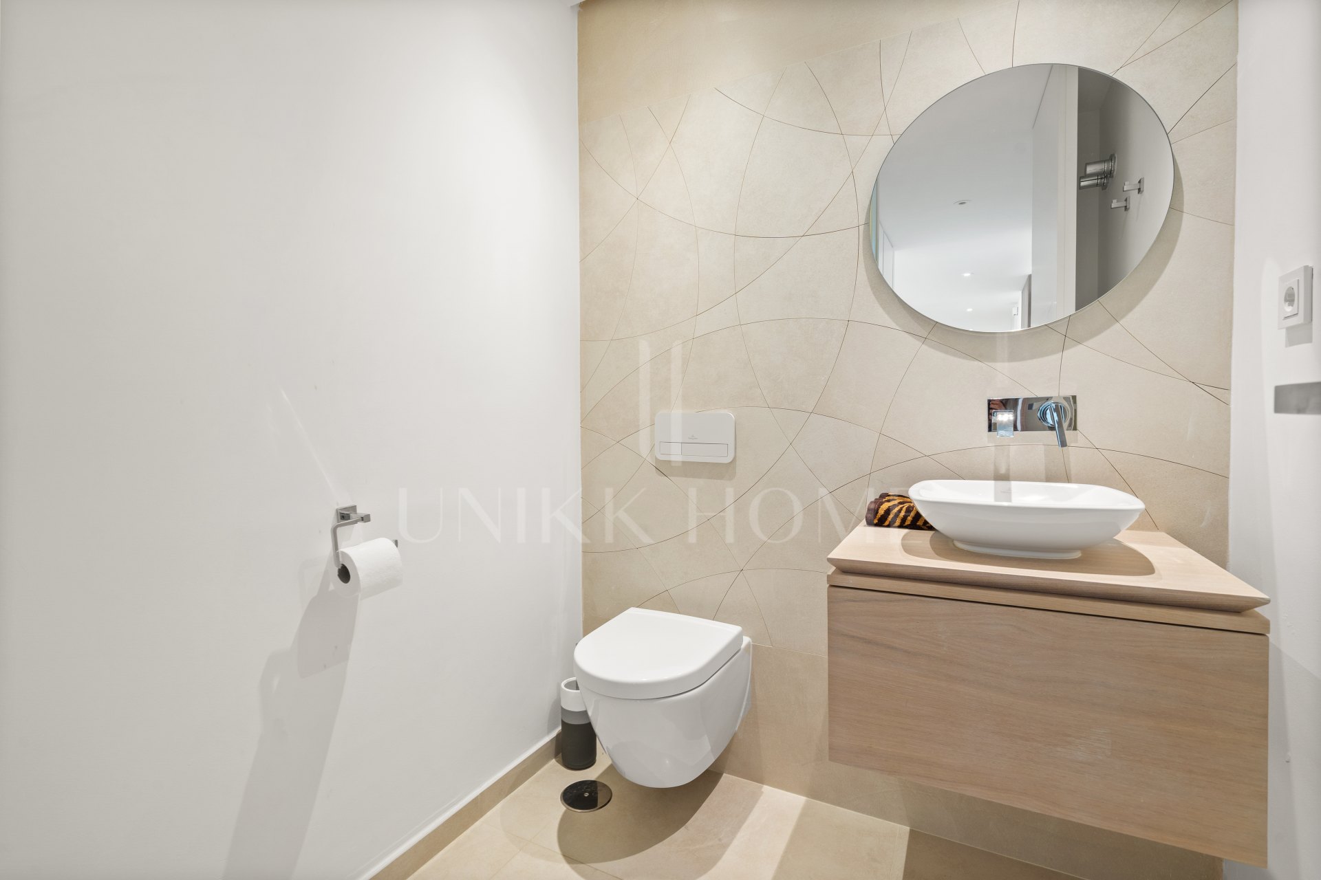 Exclusive Whole-Floor Residence with Private Pool | 9 Lions Residences, Nueva Andalucía