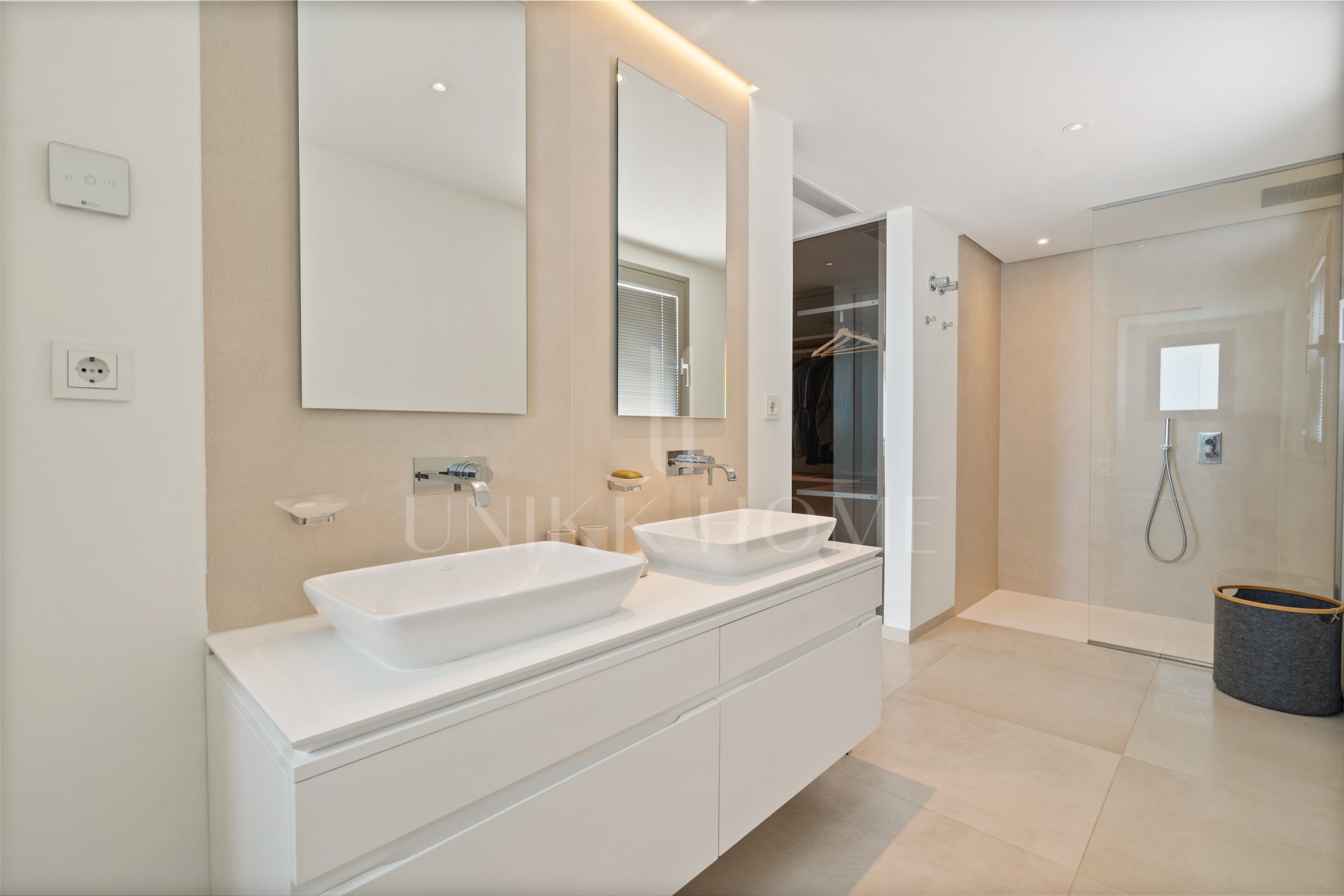 Exclusive Whole-Floor Residence with Private Pool | 9 Lions Residences, Nueva Andalucía