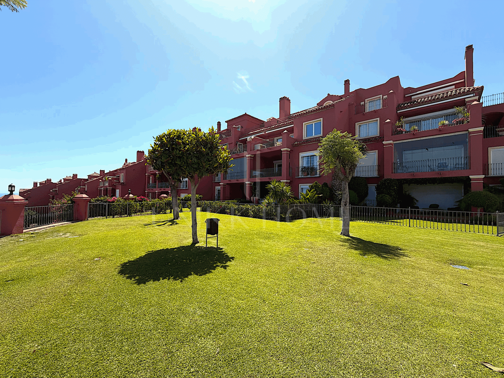 Fabulosa Apartamento en Monte Halcones