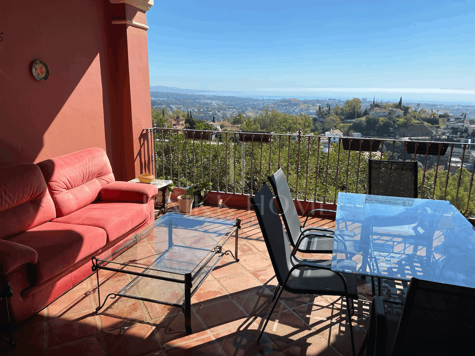 Fabulosa Apartamento en Monte Halcones