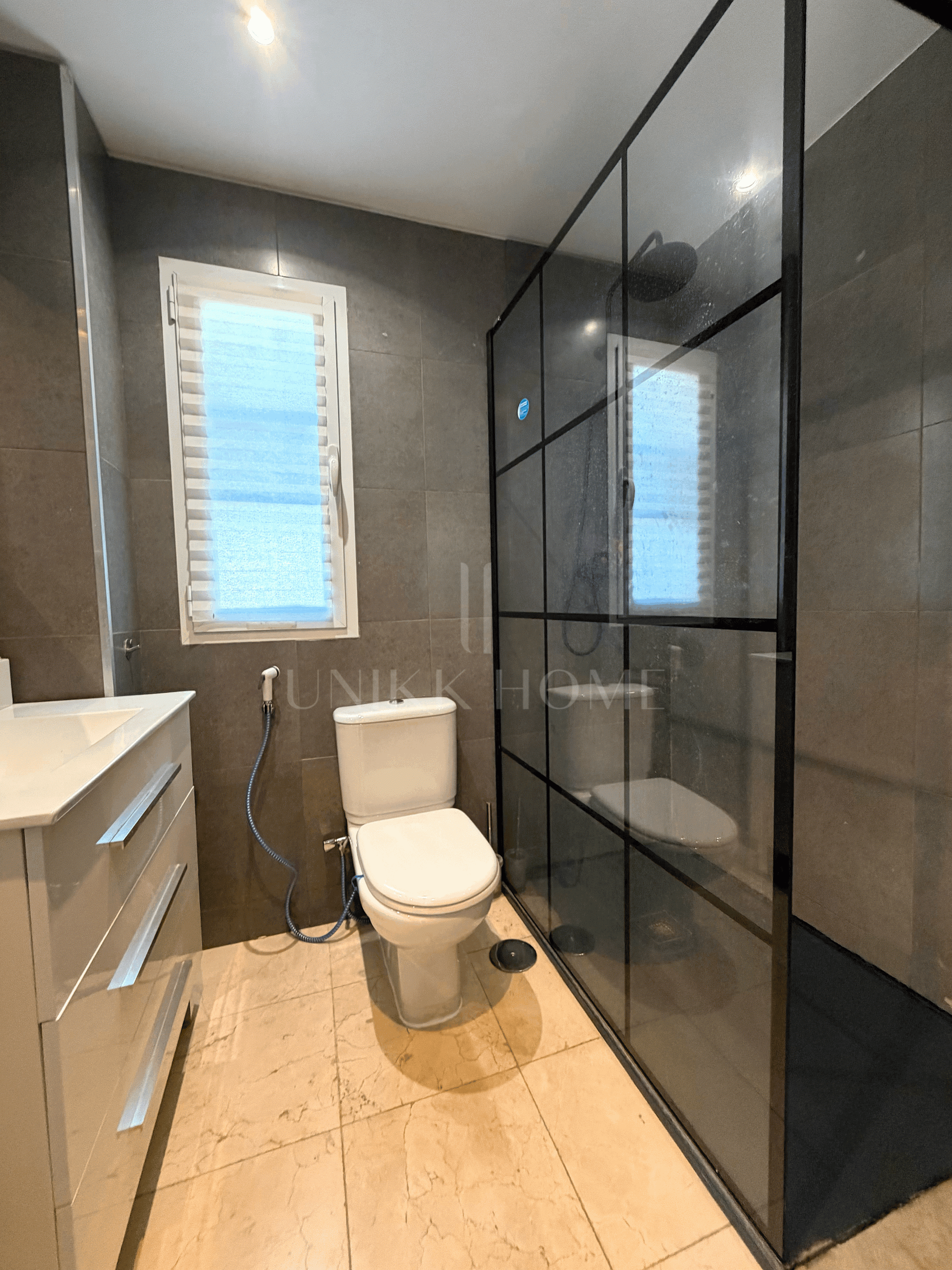 Stunning Top Floor Apartment in Bel Air – Costa del Sol