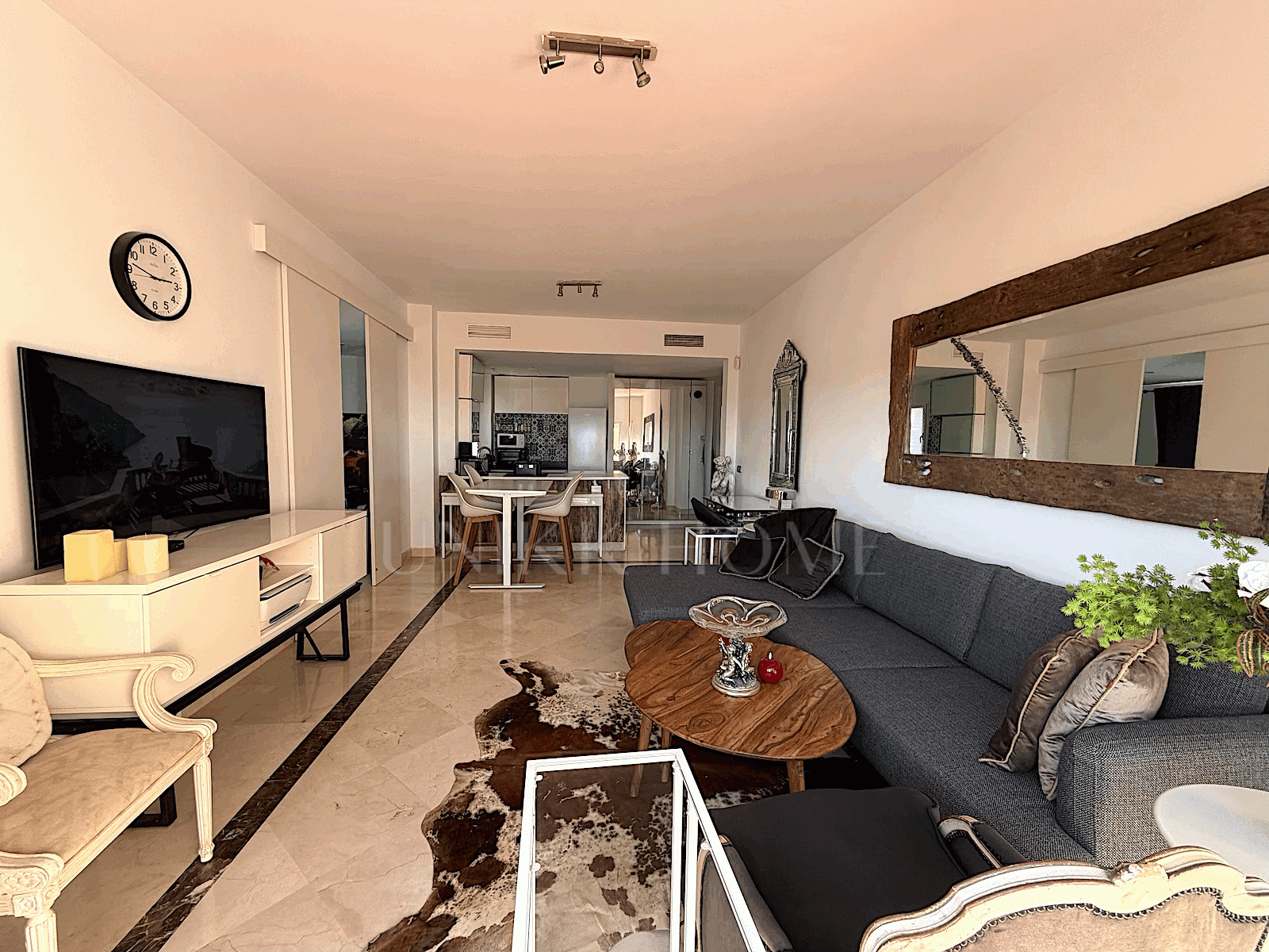 Stunning Top Floor Apartment in Bel Air – Costa del Sol