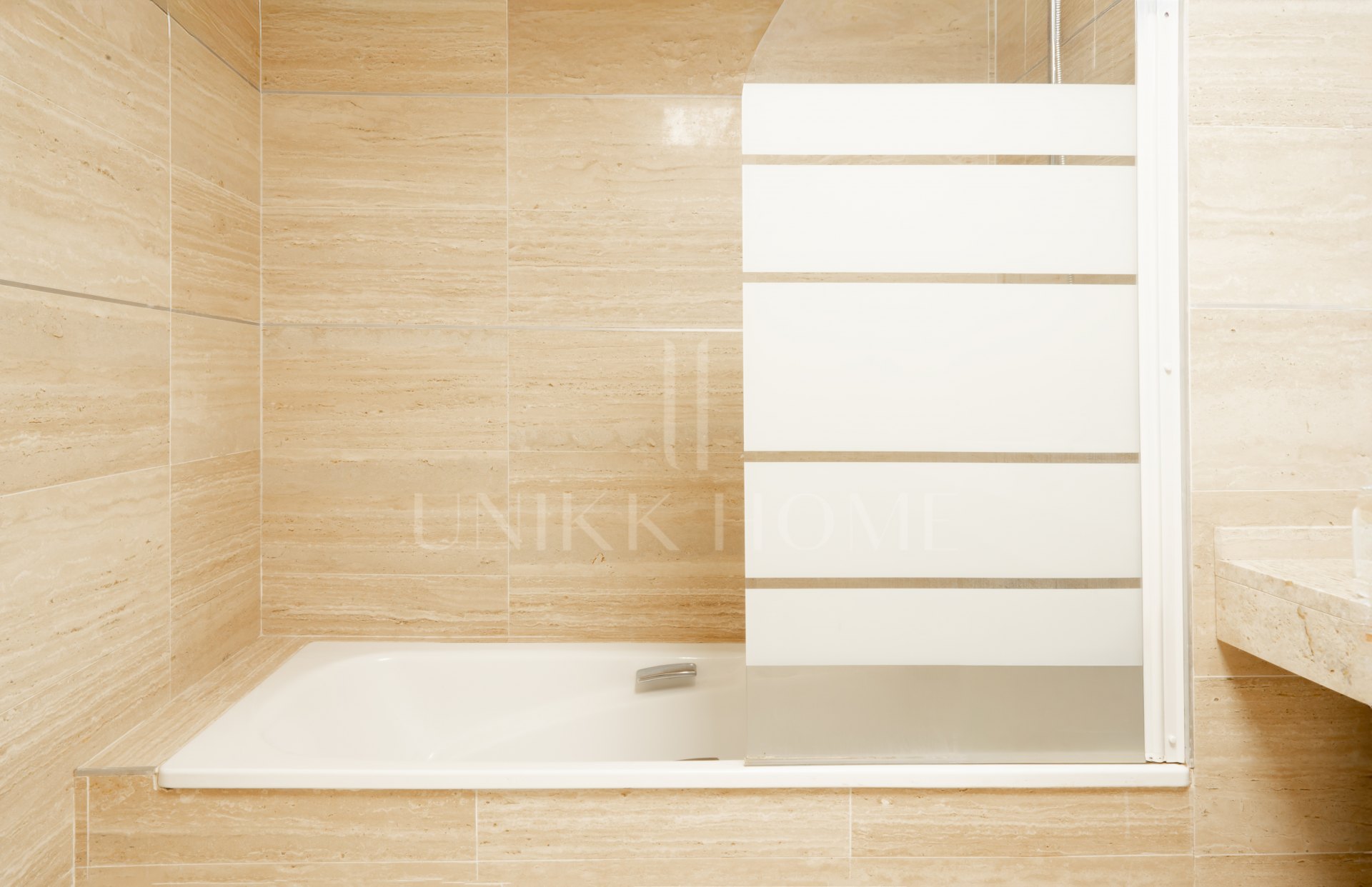 Beautiful Ground Floor Corner Apartment in Hacienda de Señorío de Cifuentes