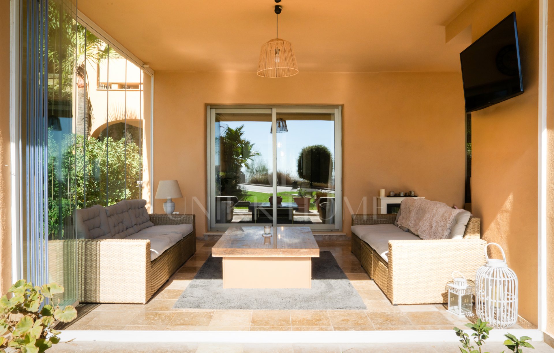 Beautiful Ground Floor Corner Apartment in Hacienda de Señorío de Cifuentes