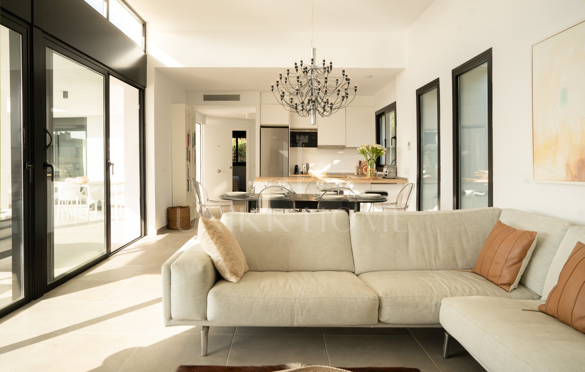 Villa de 3 Dormitorios con Piscina Privada y Jardín en Valle Romano, Estepona