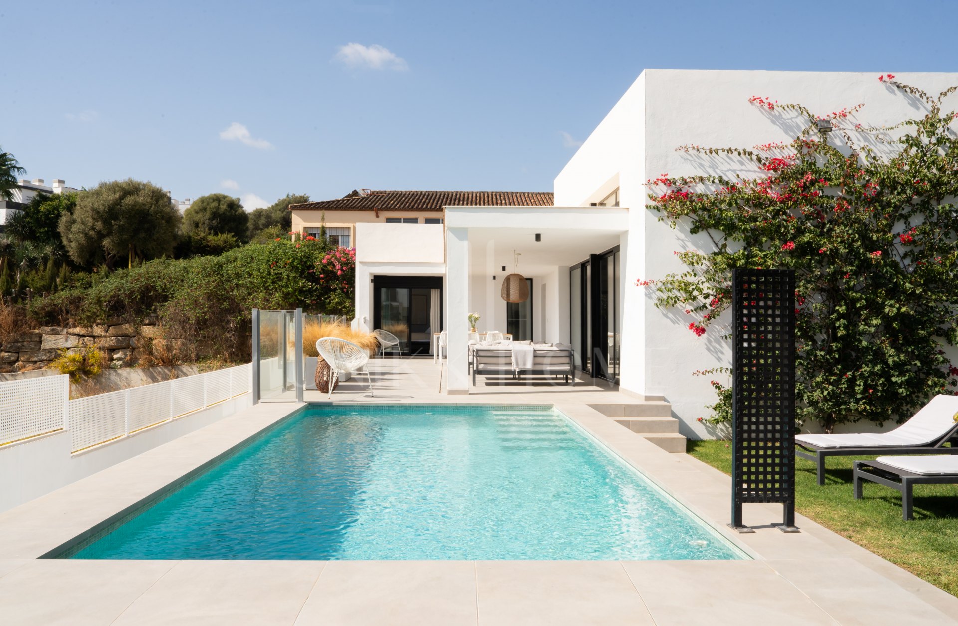 Villa de 3 Dormitorios con Piscina Privada y Jardín en Valle Romano, Estepona